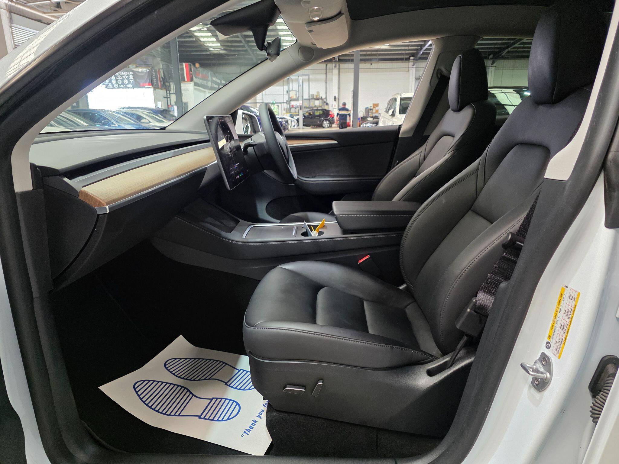 Tesla Model Y view 28