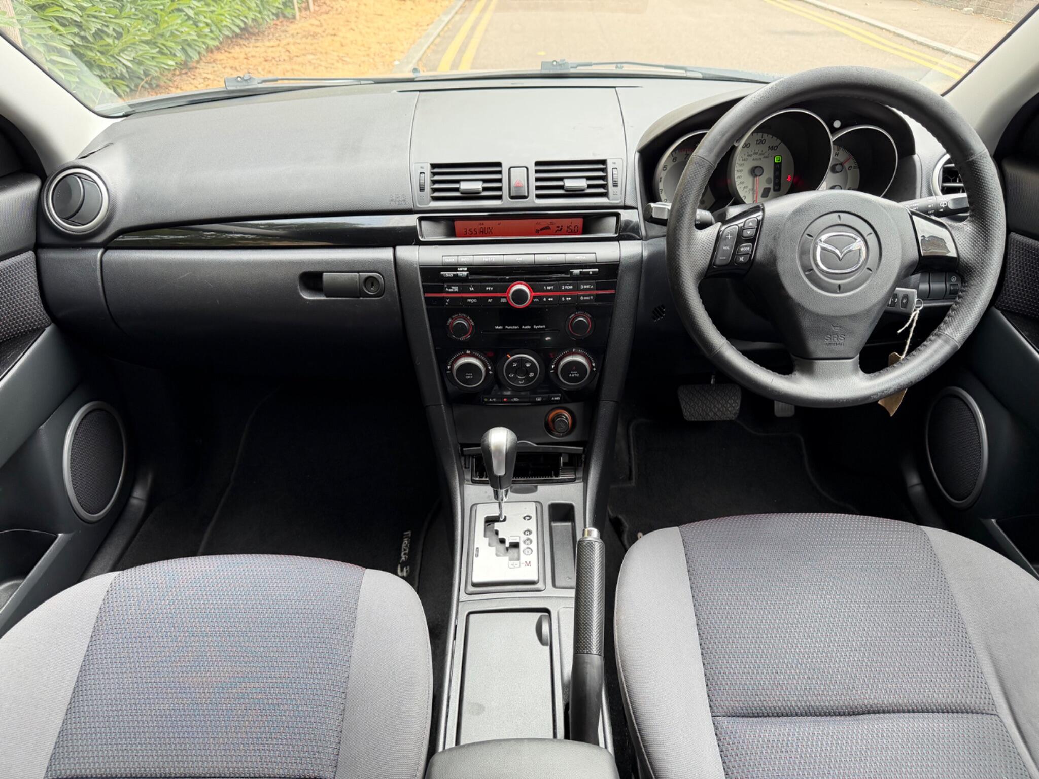 Mazda Mazda3 view 14