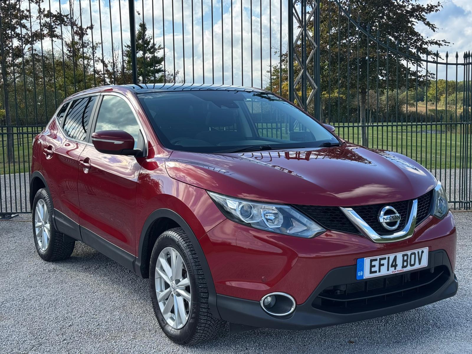 2014 Nissan Qashqai image 1
