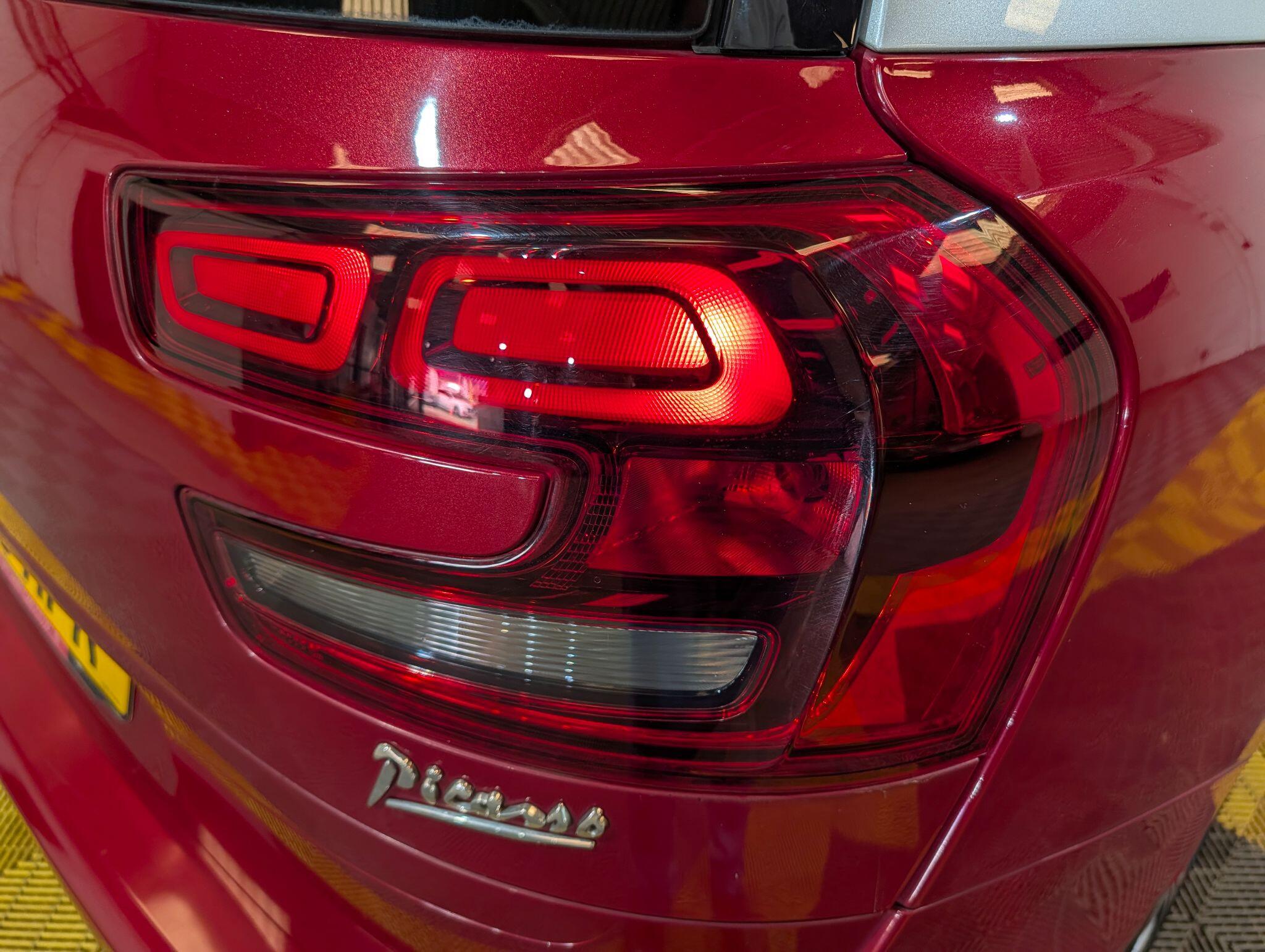 Citroen Grand C4 Picasso view 80