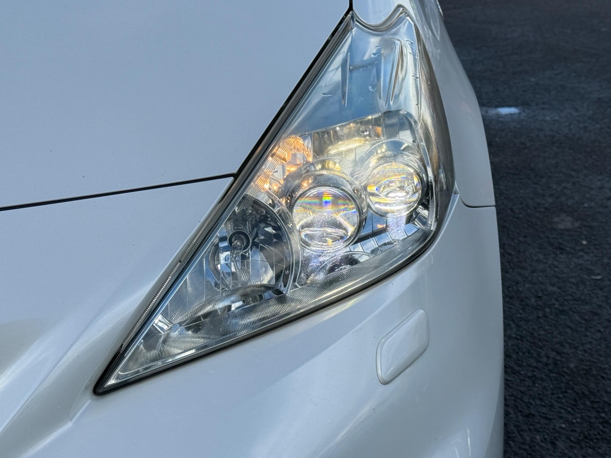 Toyota Prius+ - Image 28
