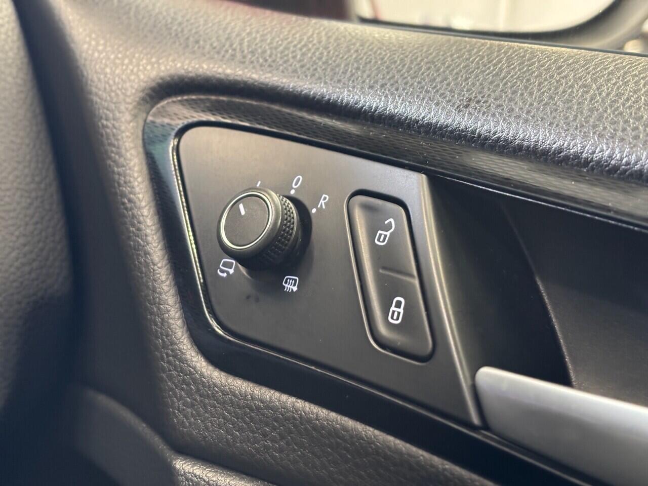 Volkswagen Golf view 39