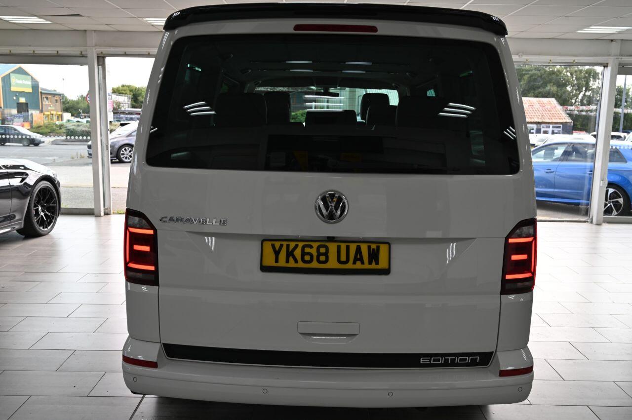 Volkswagen Caravelle view 9