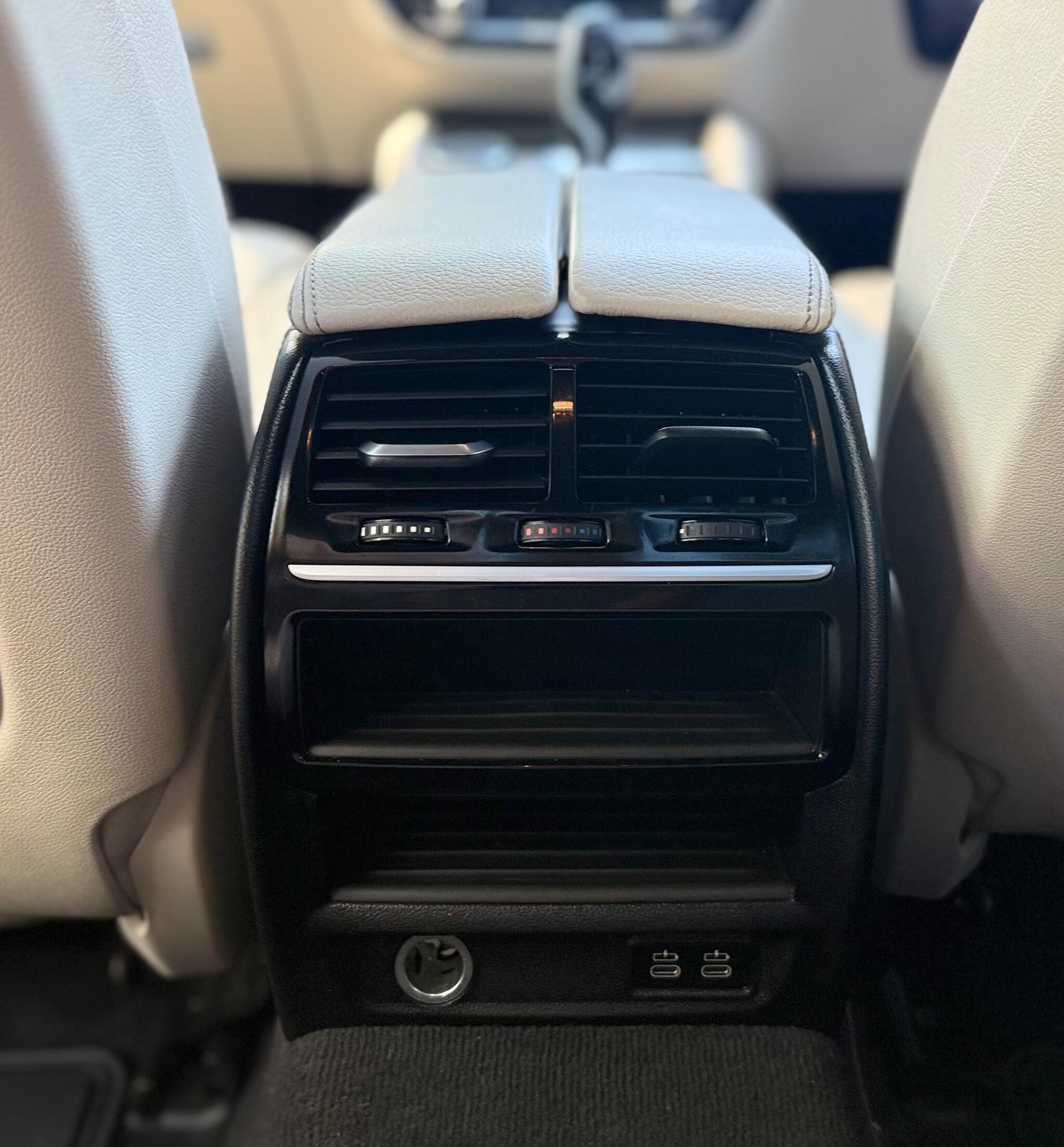 BMW 5 Series view 34