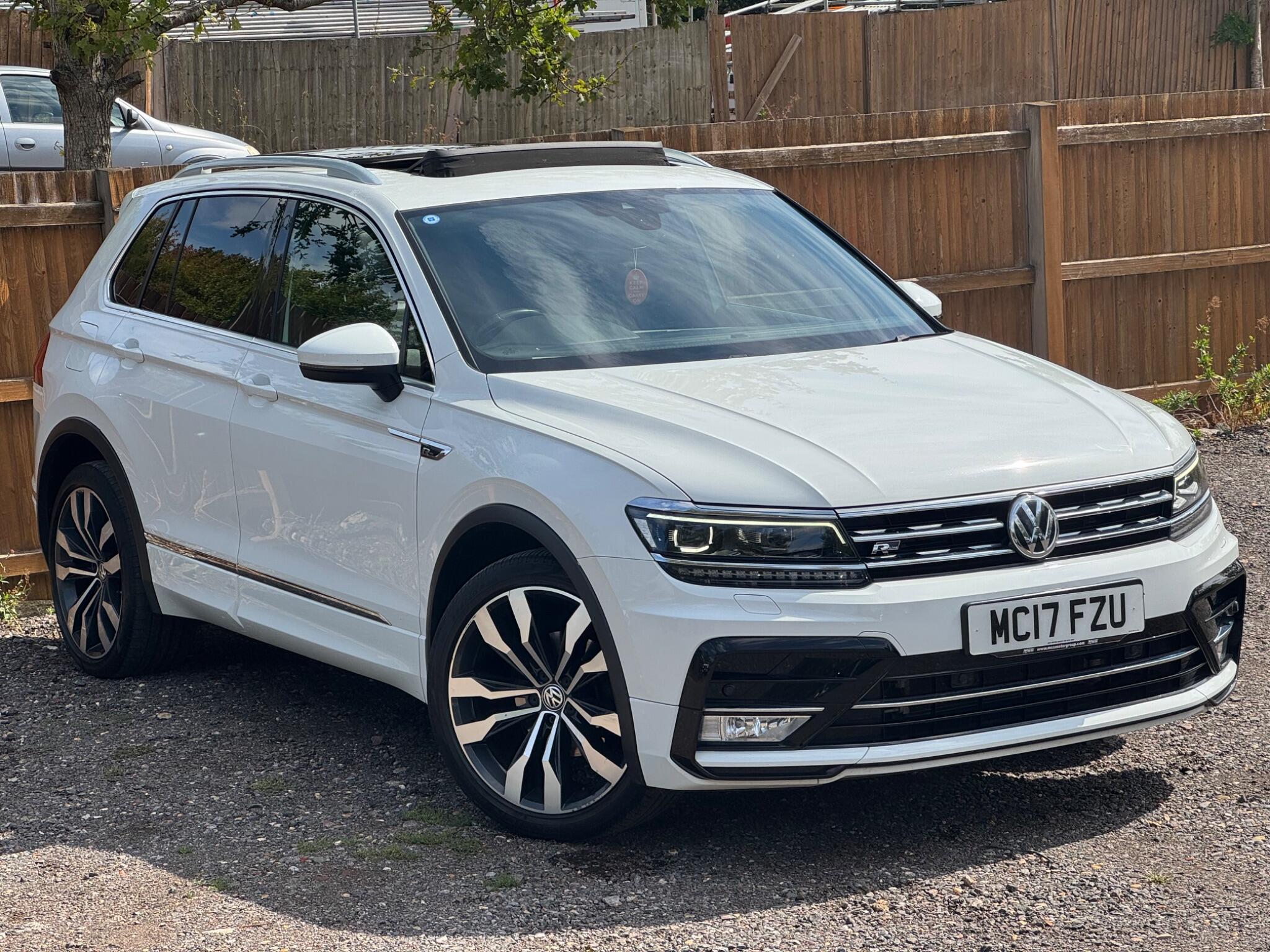 Volkswagen Tiguan view 5