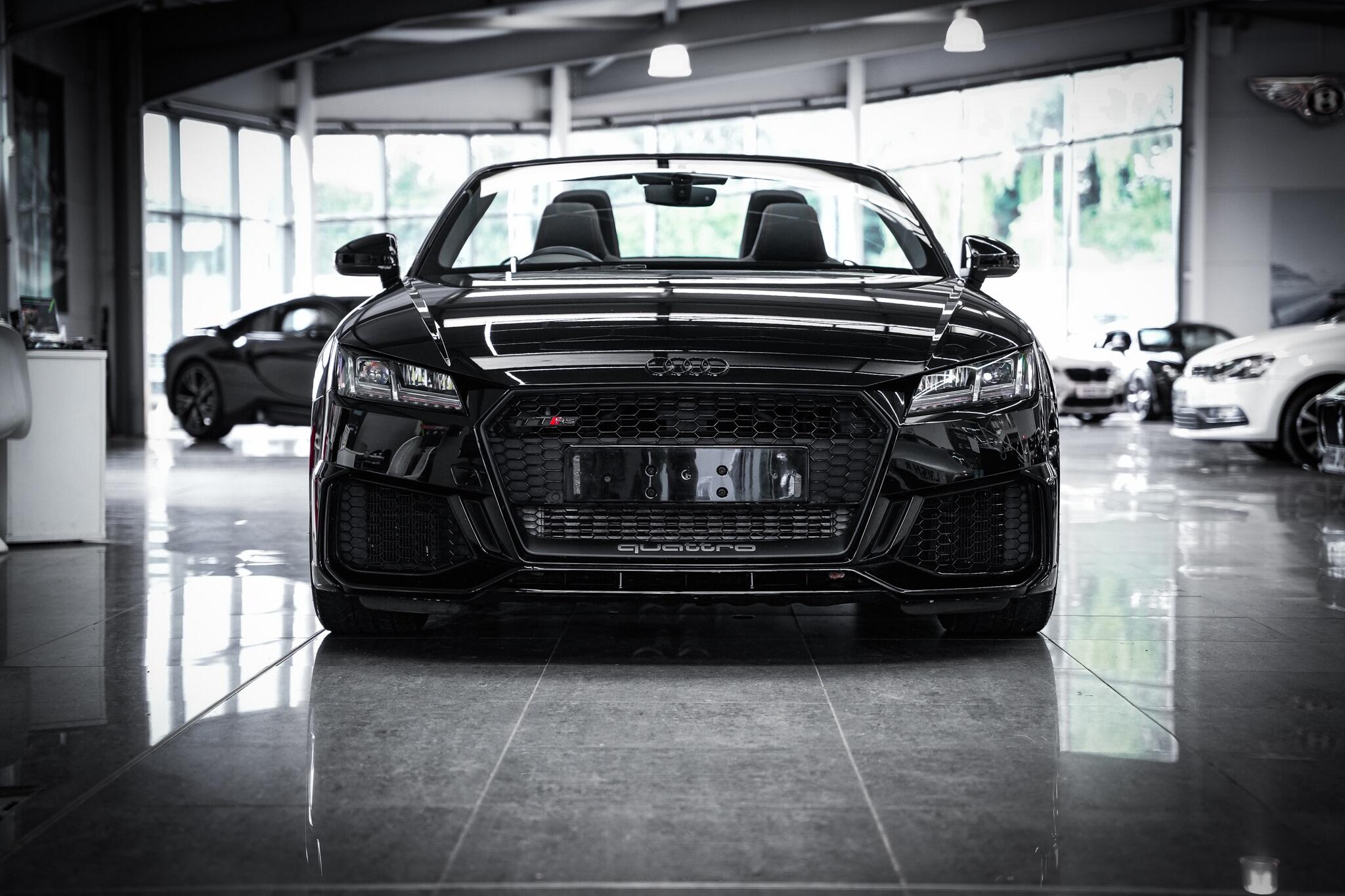 Audi TT RS view 13