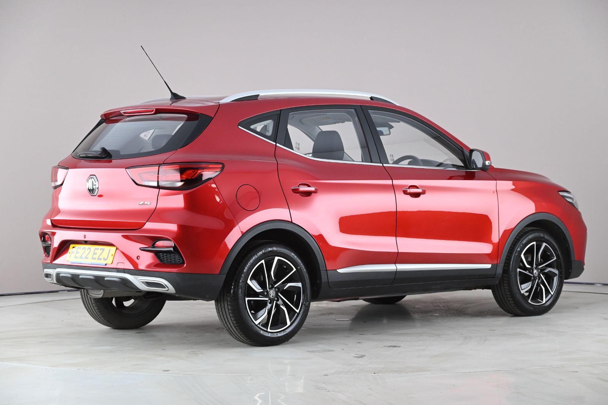 MG ZS view 7