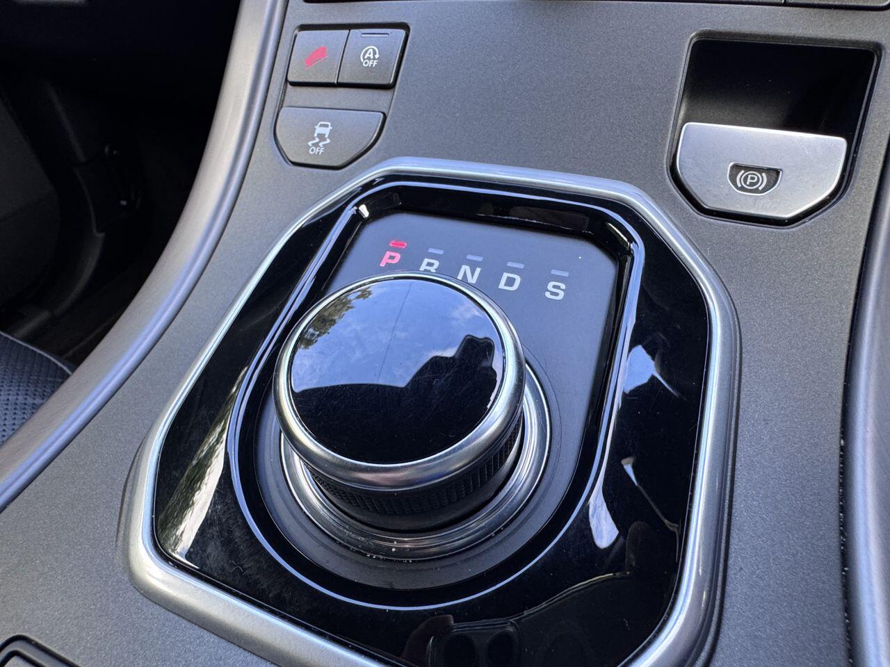 Land Rover Range Rover Evoque view 17