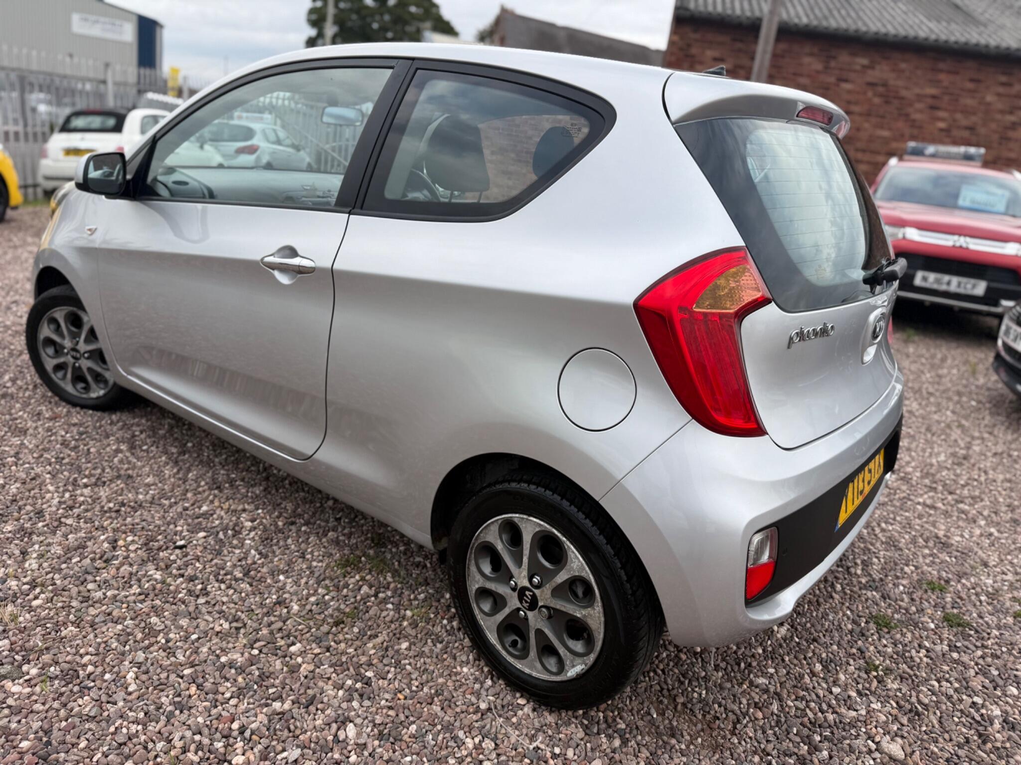 Kia Picanto view 13