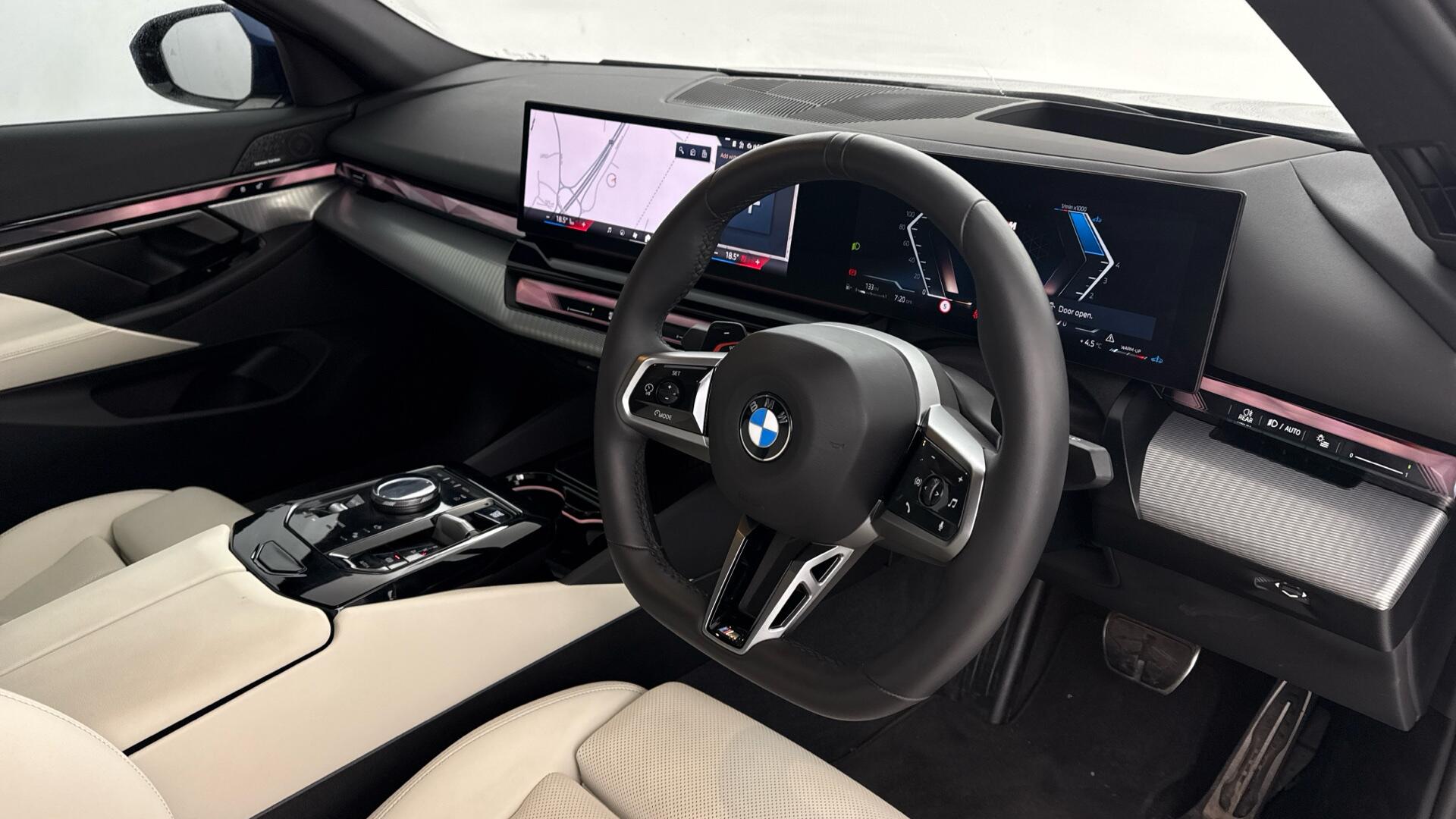 BMW 5 Series view 6