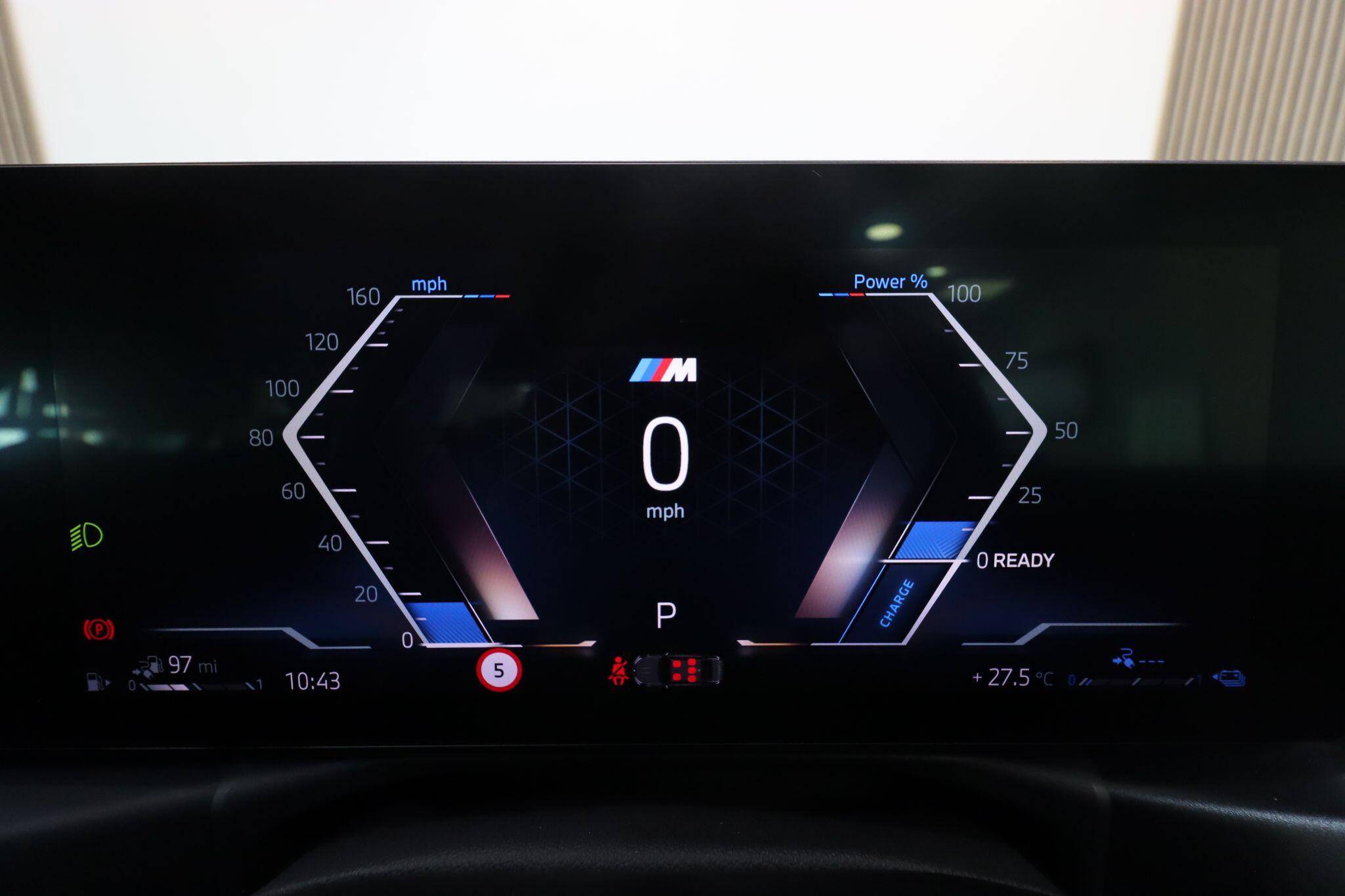 BMW 3 Series view 36