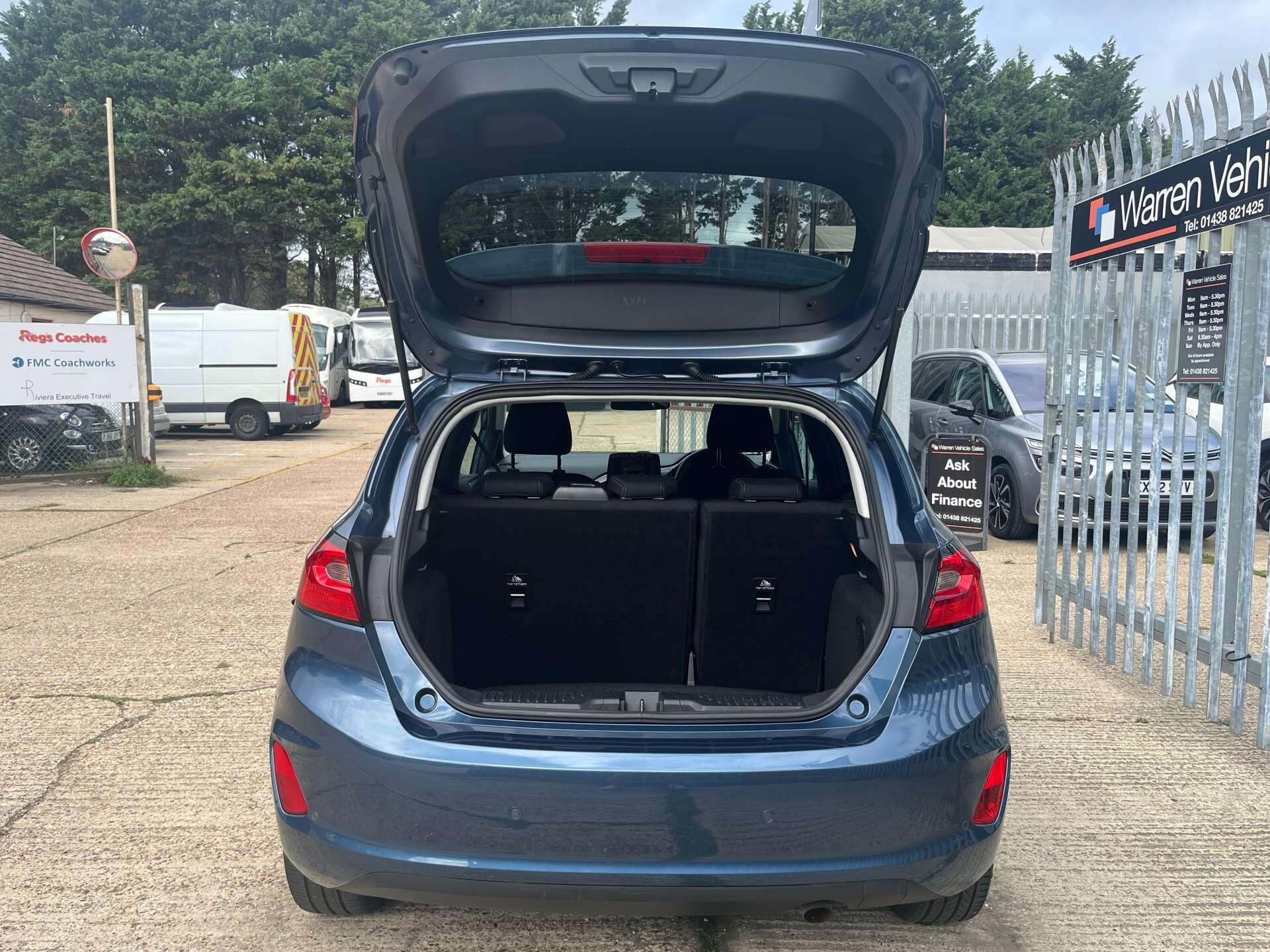 Ford Fiesta view 11
