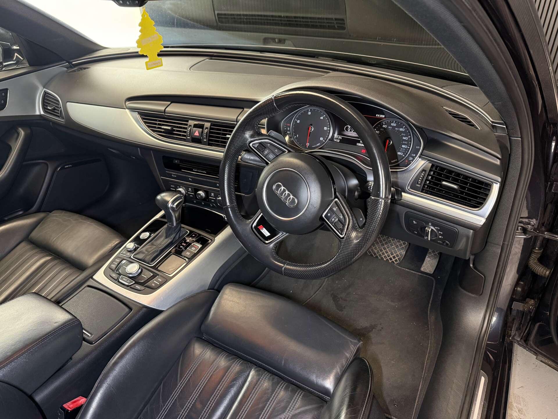 Audi A6 view 21
