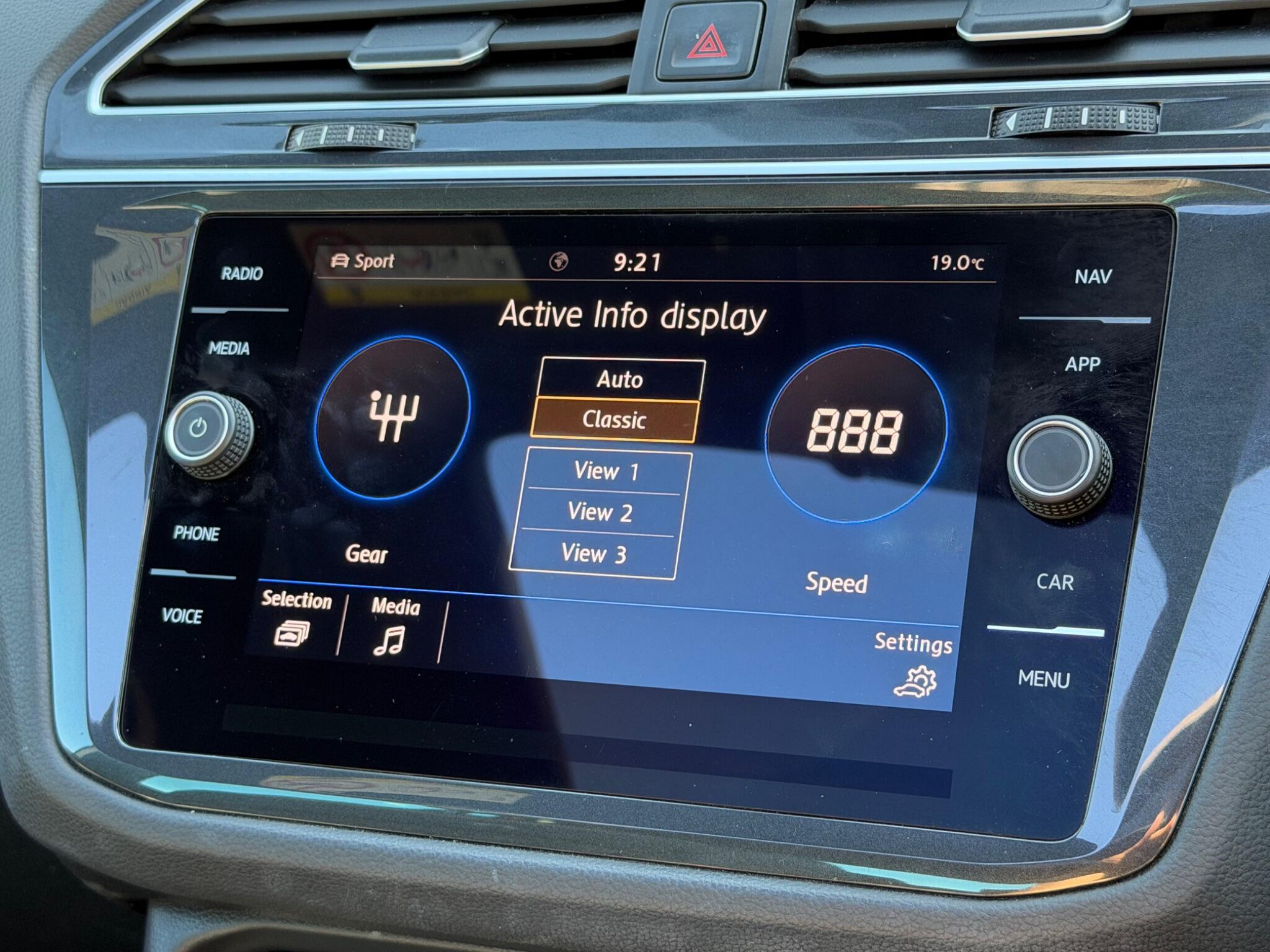 Volkswagen Tiguan view 34