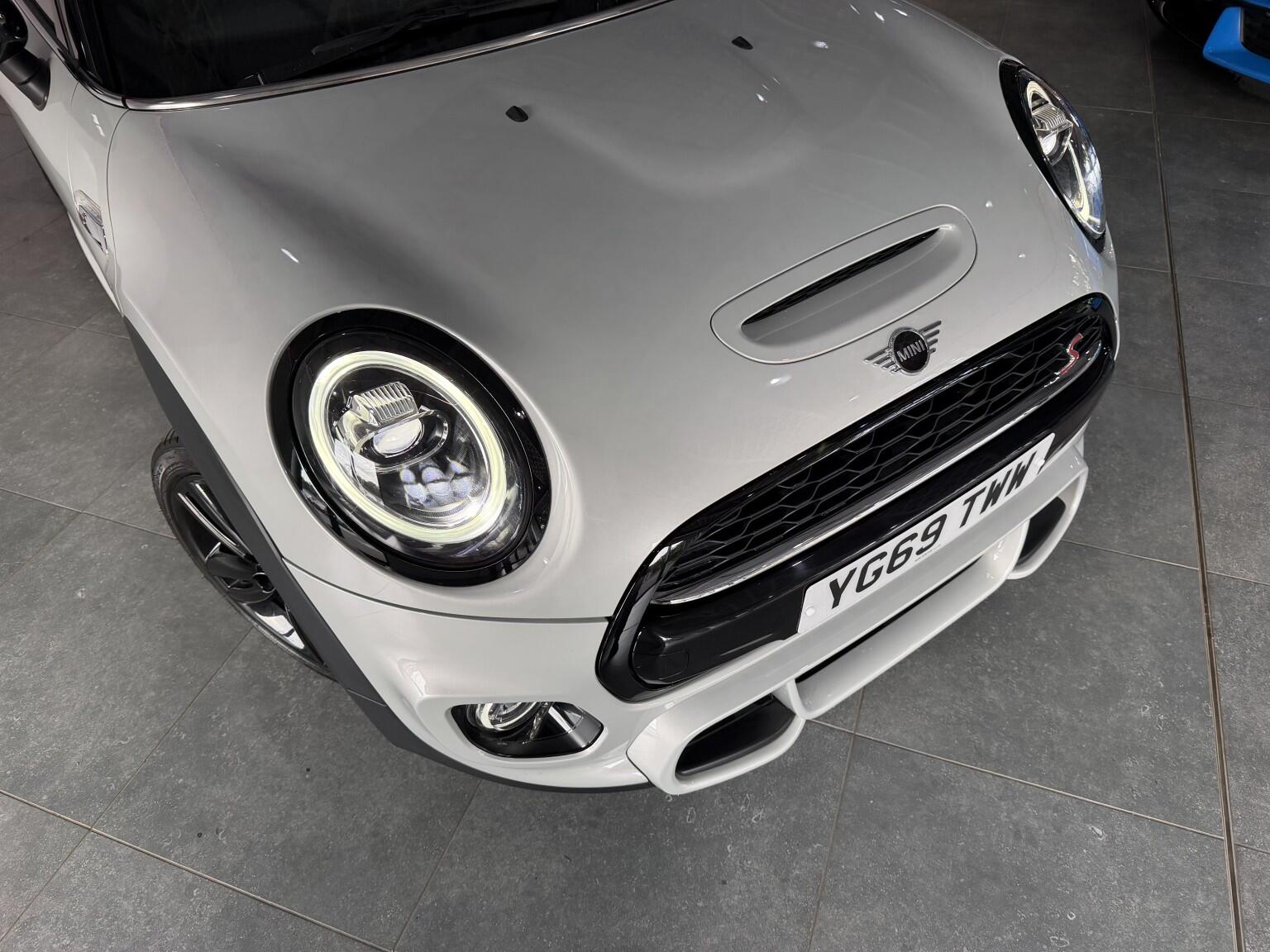 Mini Cooper view 2