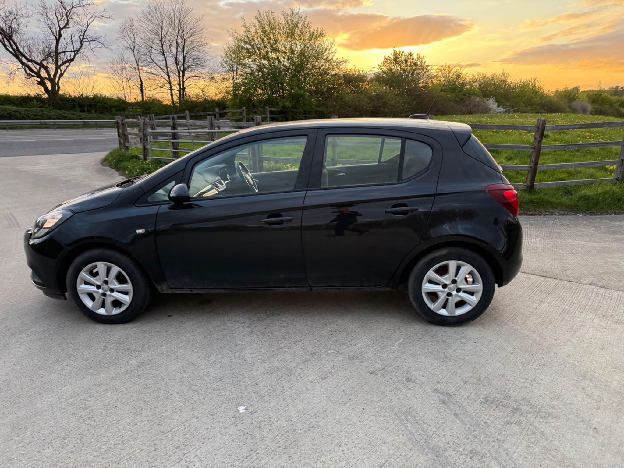 Vauxhall Corsa 1.4i Design Euro 6 (s/s) 5dr — photo 21 of 104