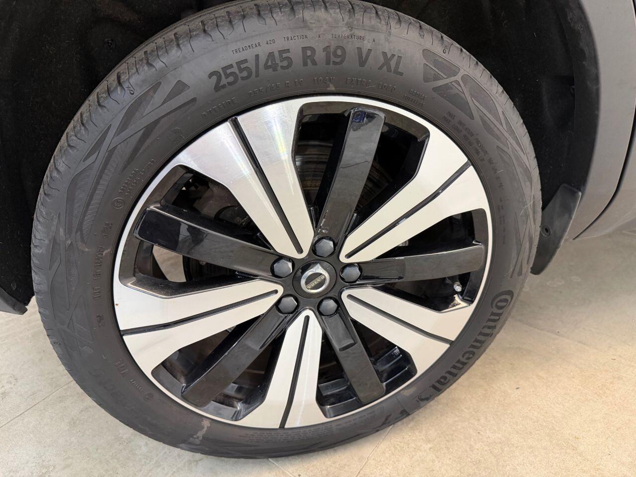 Volvo C40 view 36