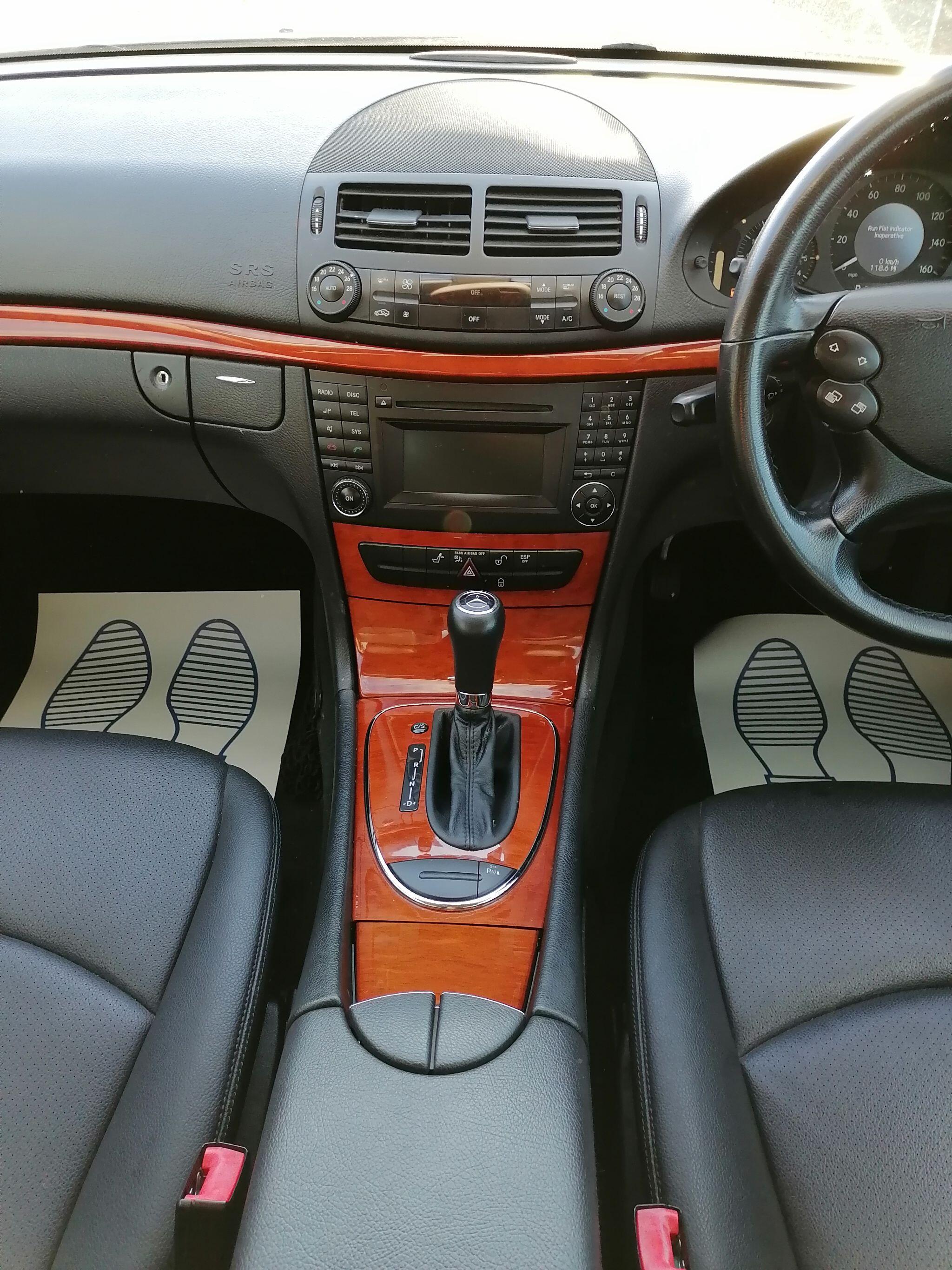 Mercedes-Benz E-Class view 33
