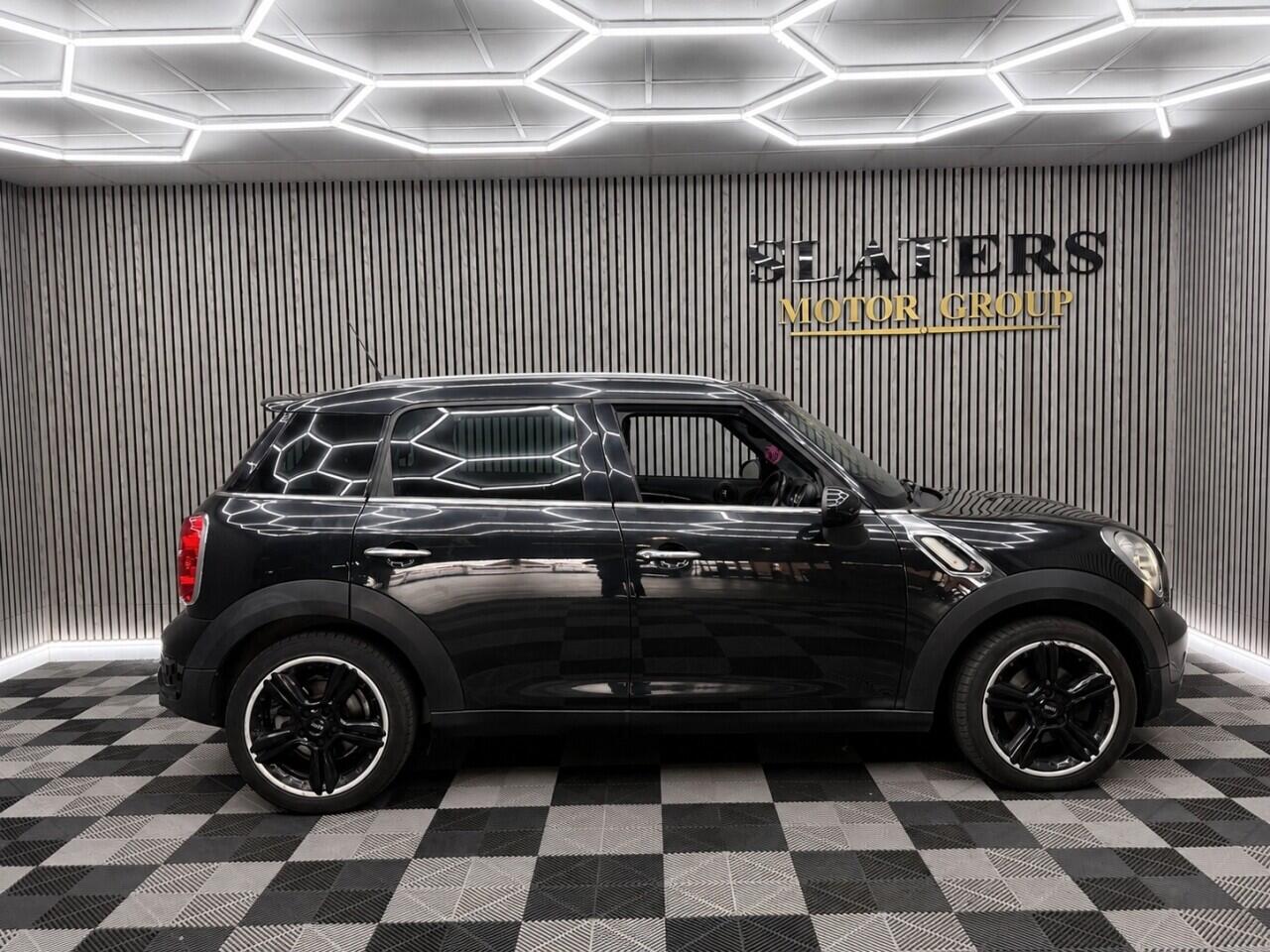 Mini Countryman view 27