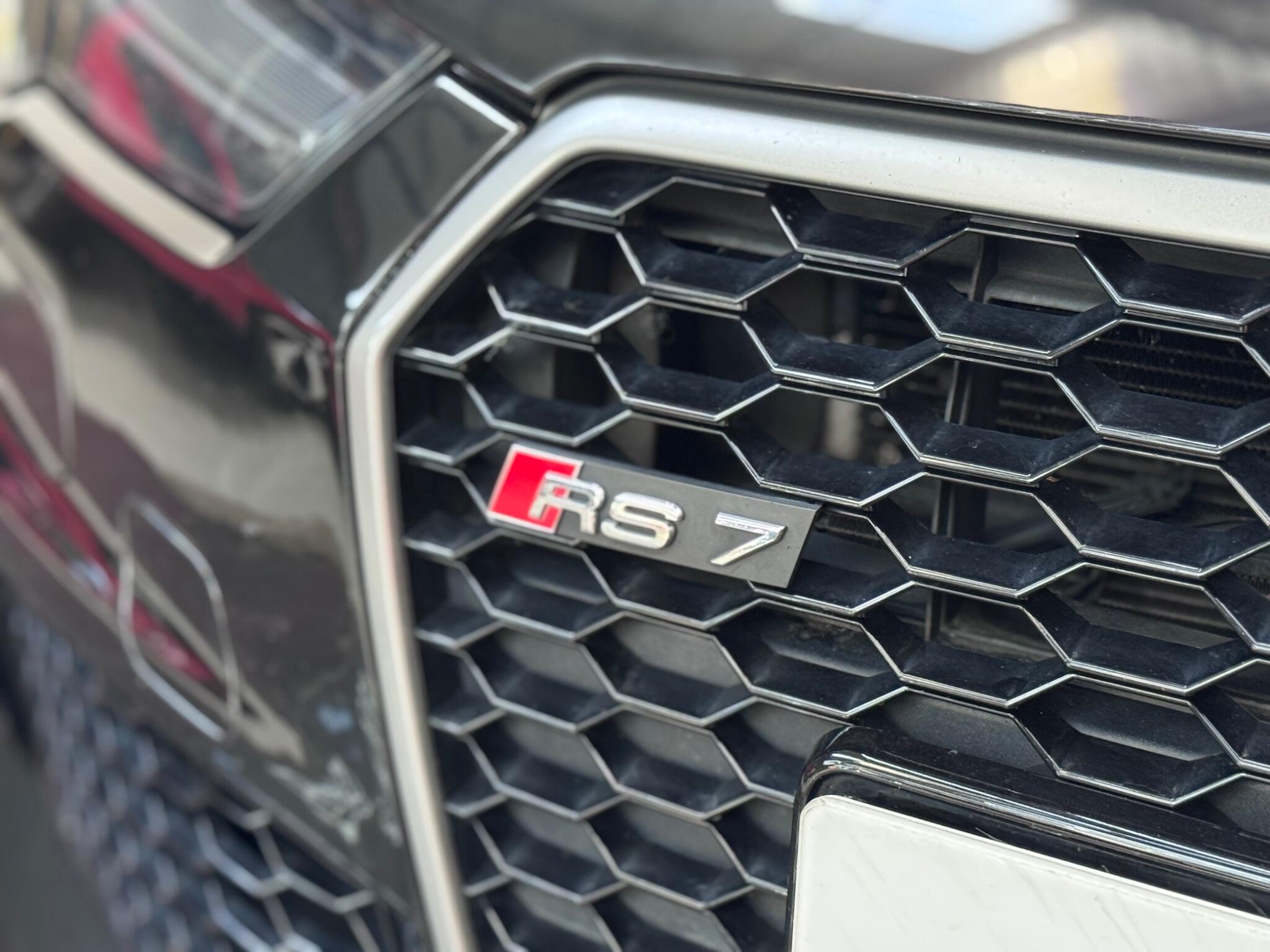 Audi RS7 view 26