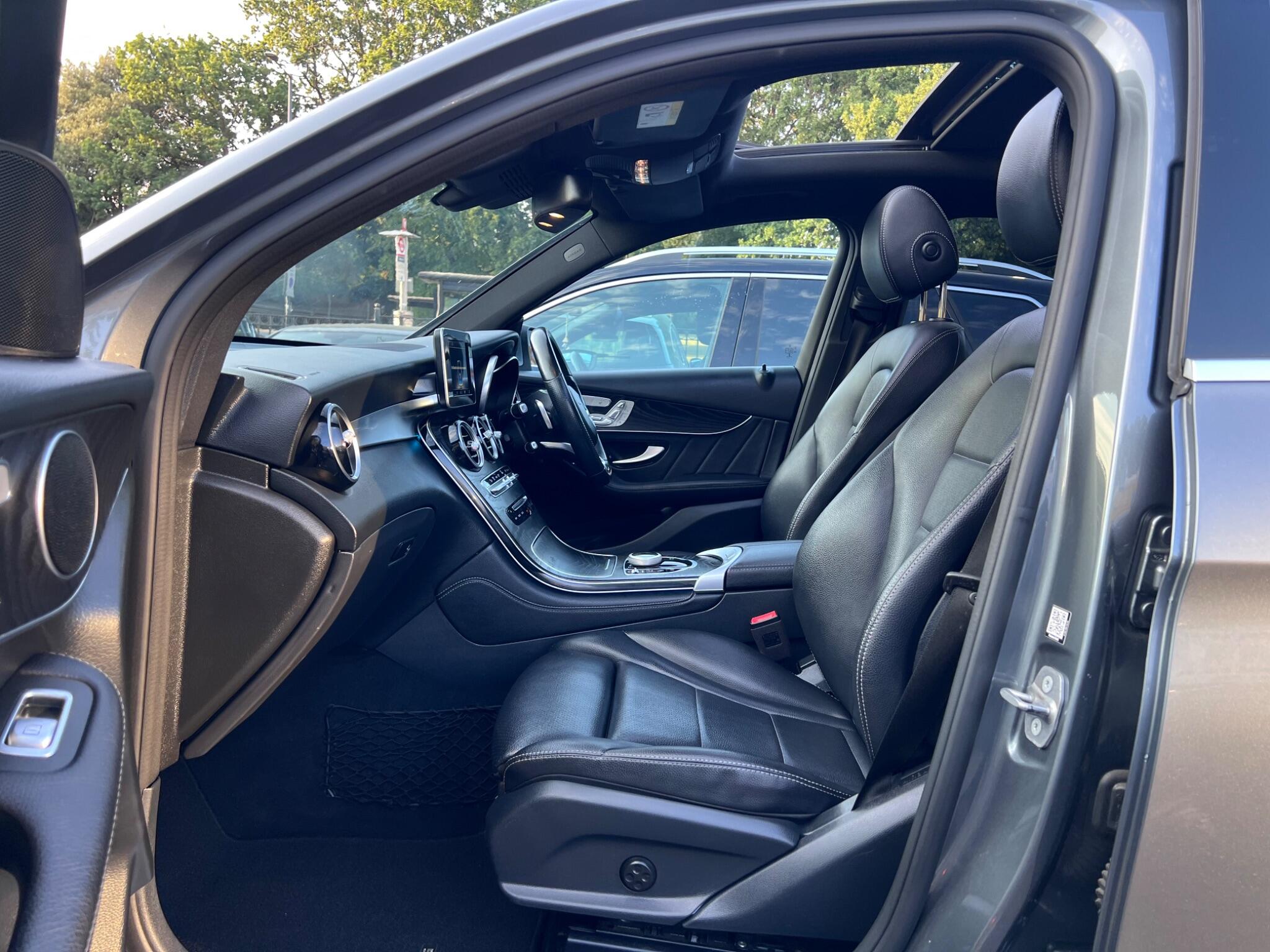 Mercedes-Benz GLC view 37
