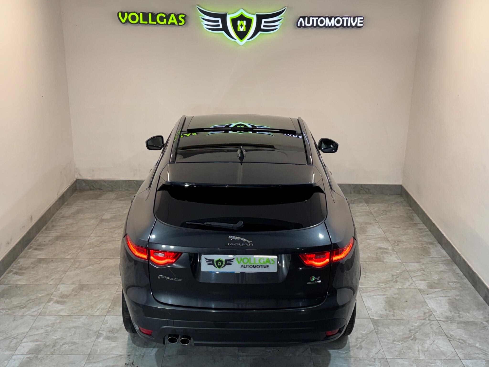 Jaguar F-Pace view 5