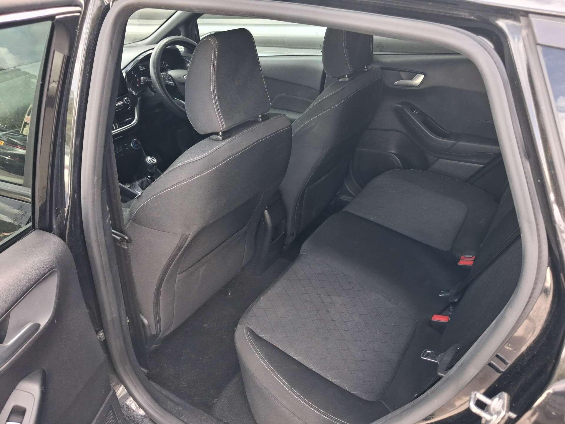 Ford Fiesta view 20