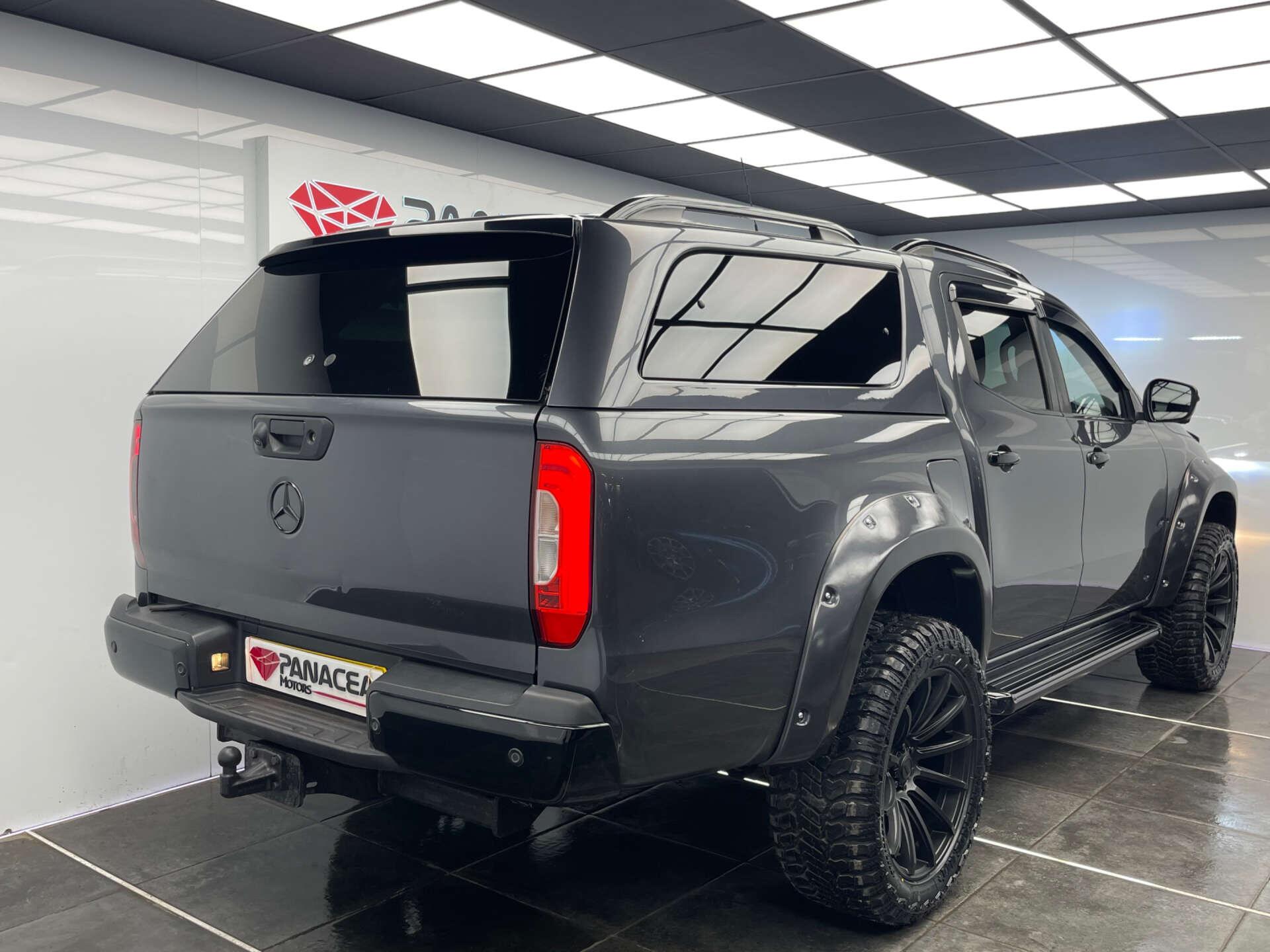 Mercedes-Benz X Class view 41