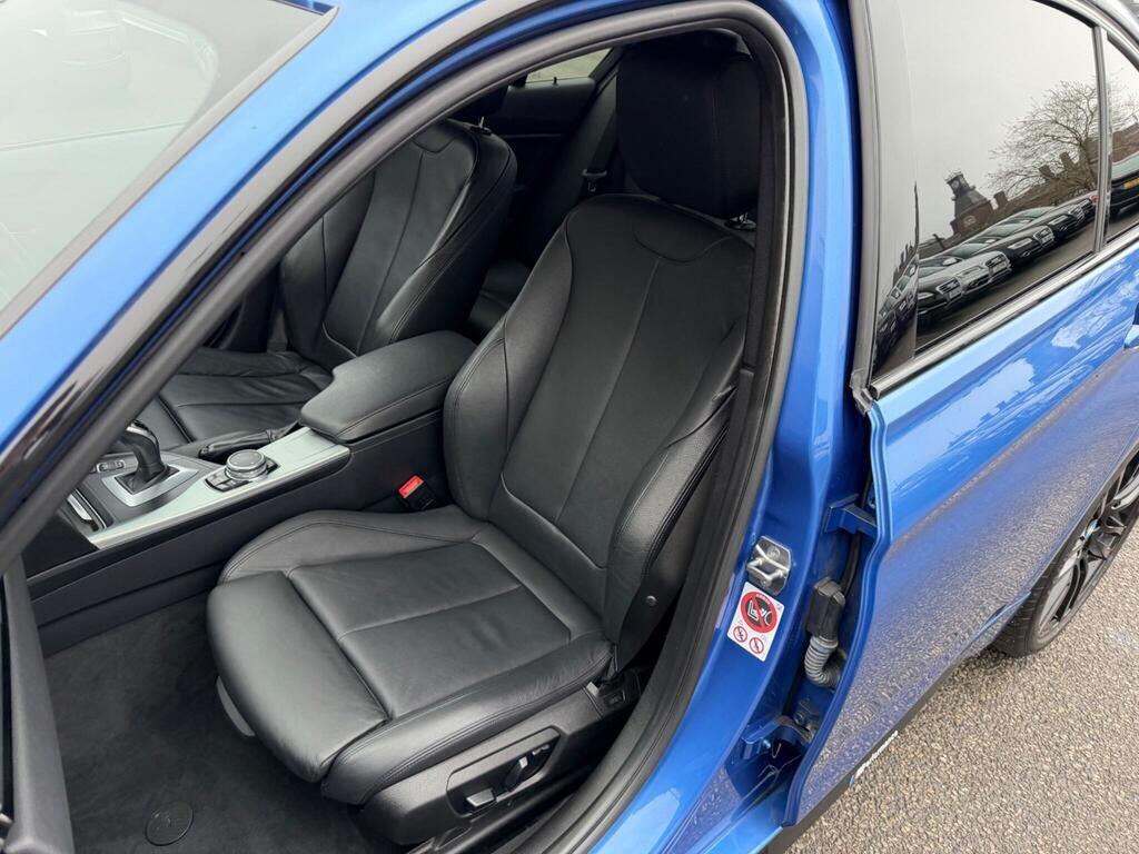 BMW 3 Series view 18
