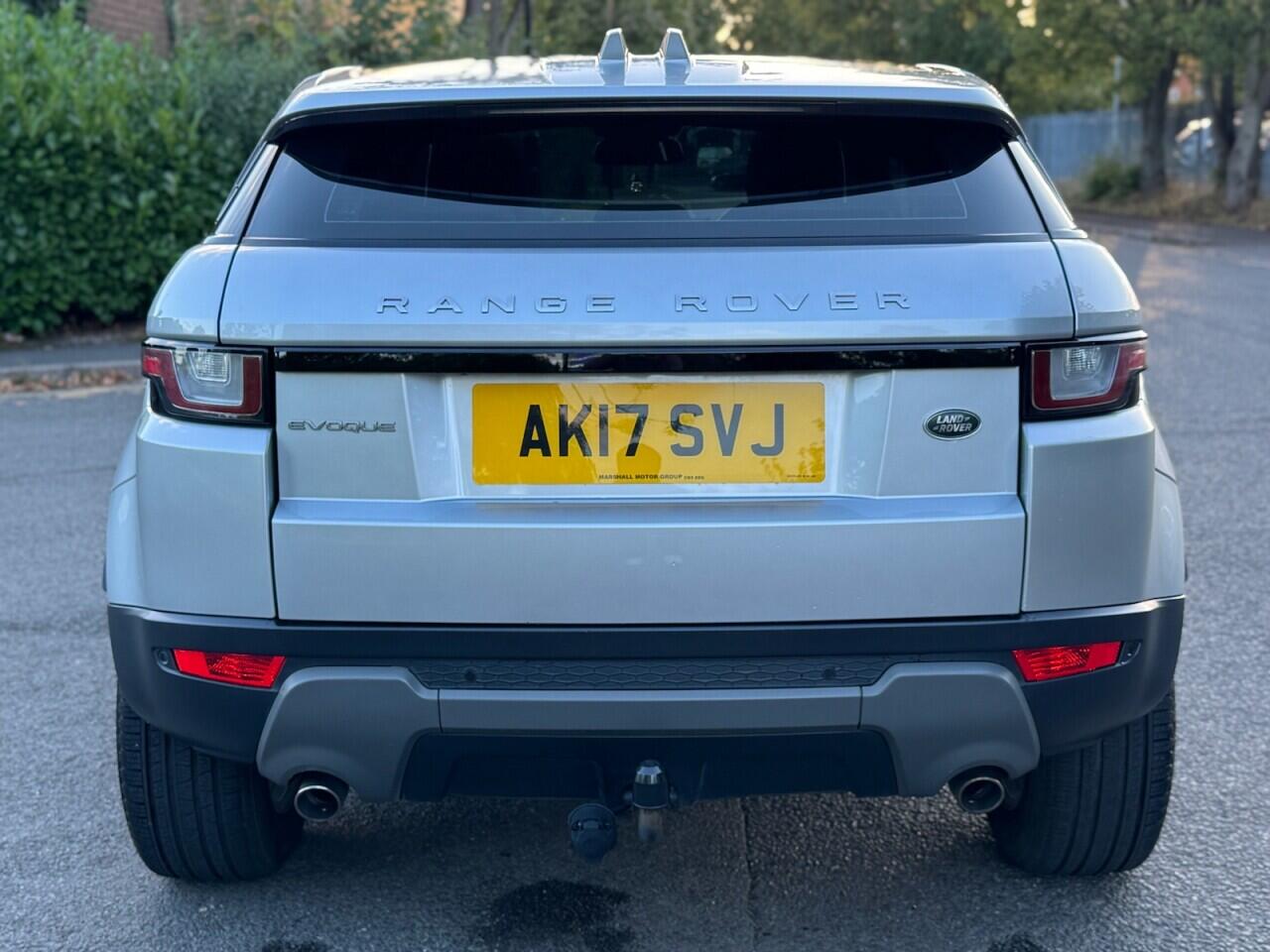 Land Rover Range Rover Evoque view 4