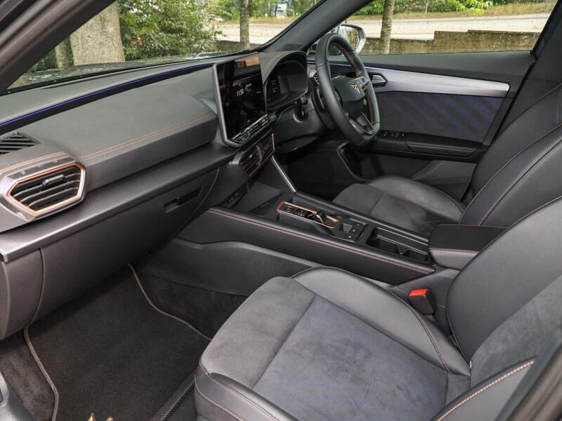 Cupra Formentor view 5
