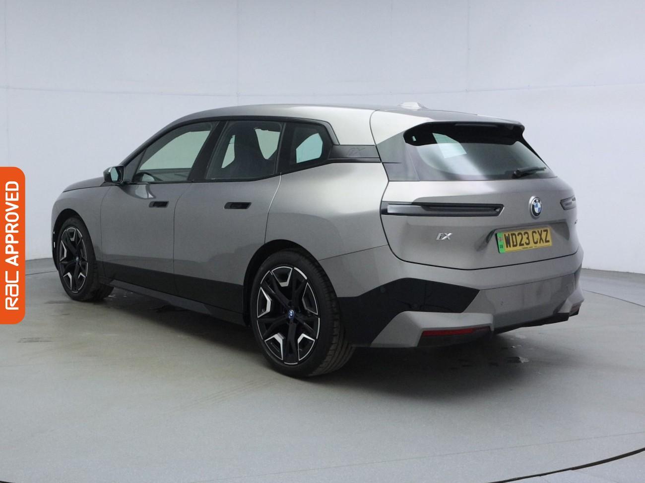 BMW Ix view 5
