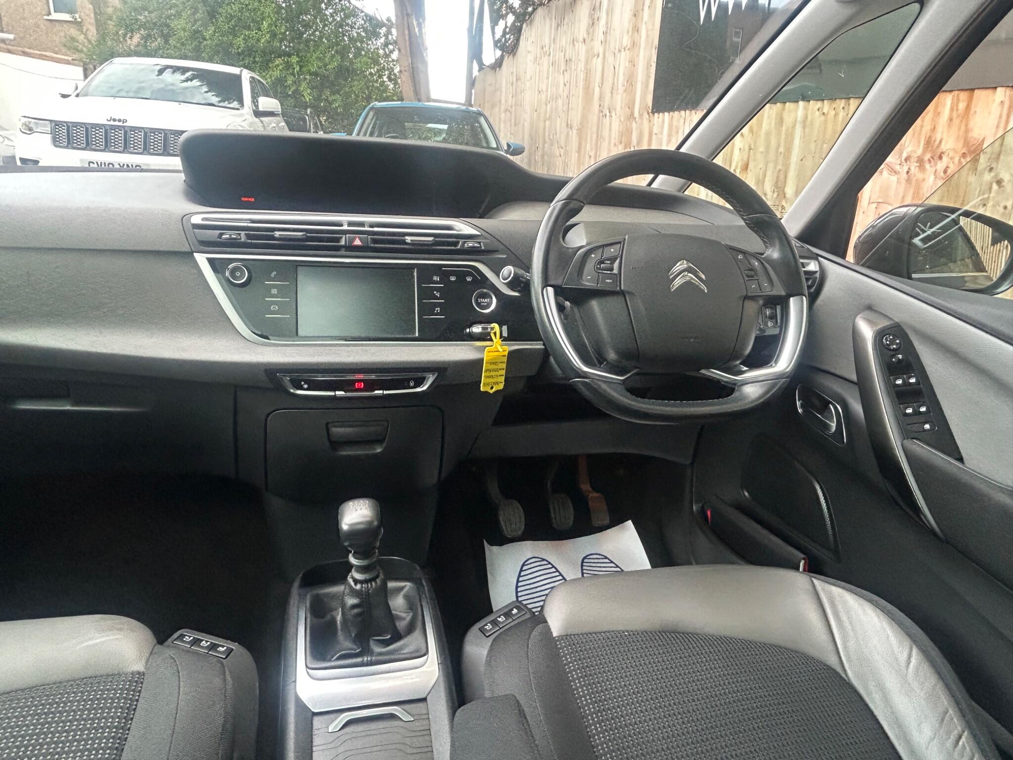 Citroen C4 Spacetourer view 23