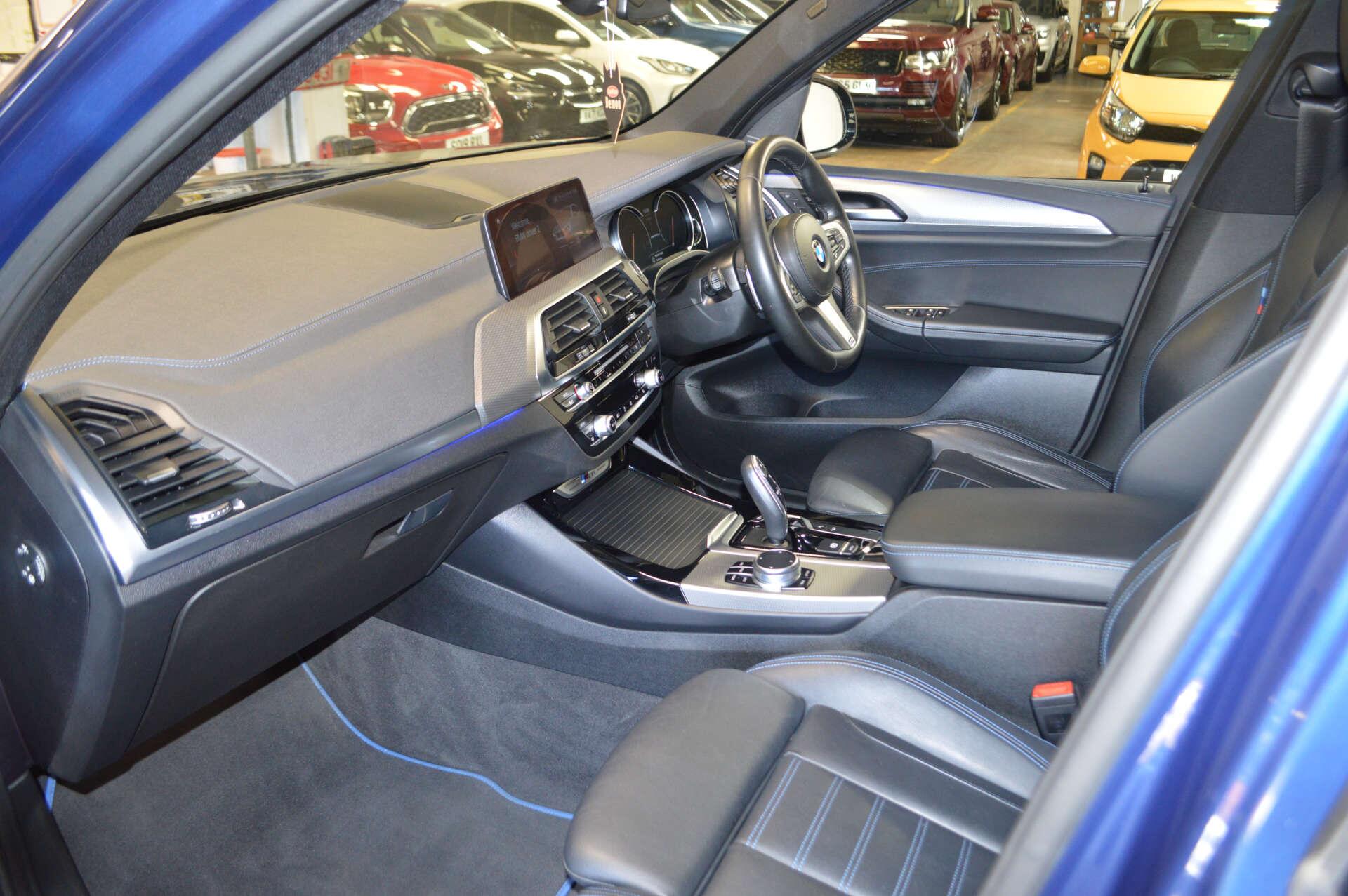 BMW X3 view 14