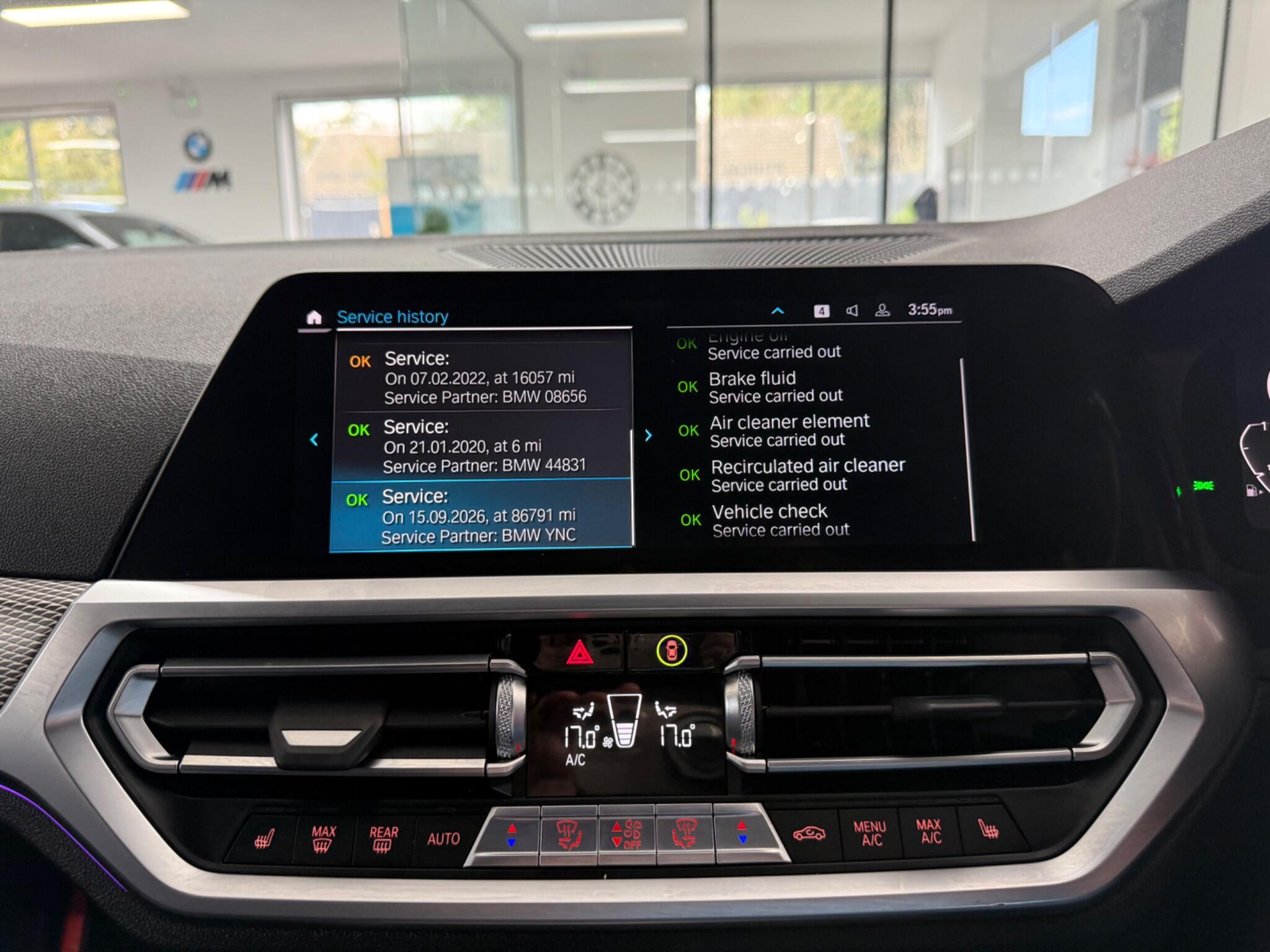 BMW 3 Series view 16