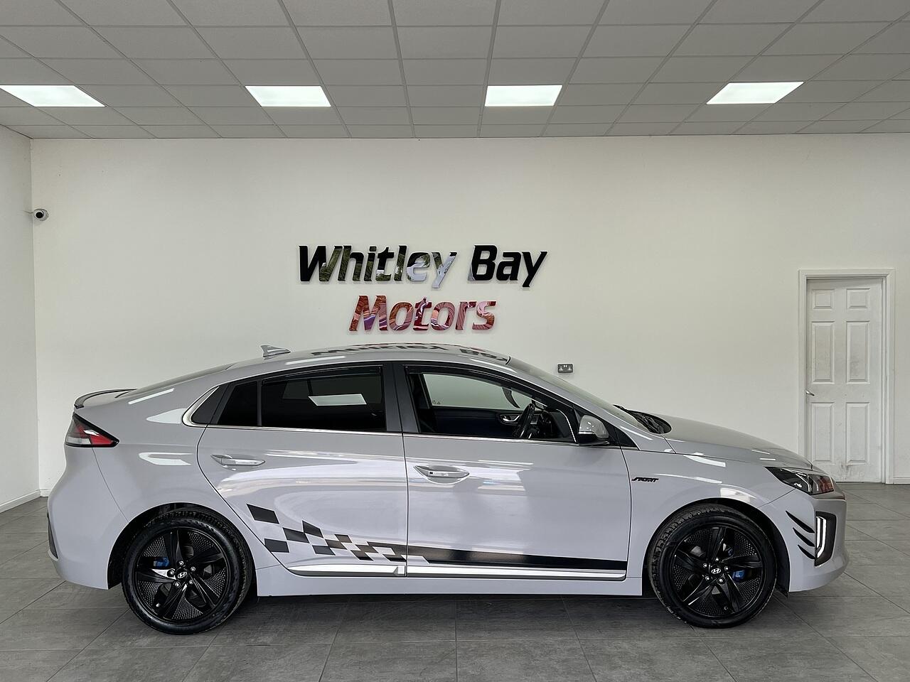 Hyundai Ioniq view 2