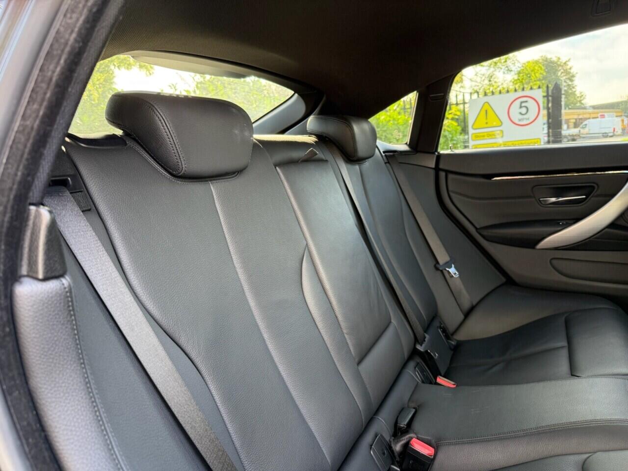 BMW 4 Series view 10