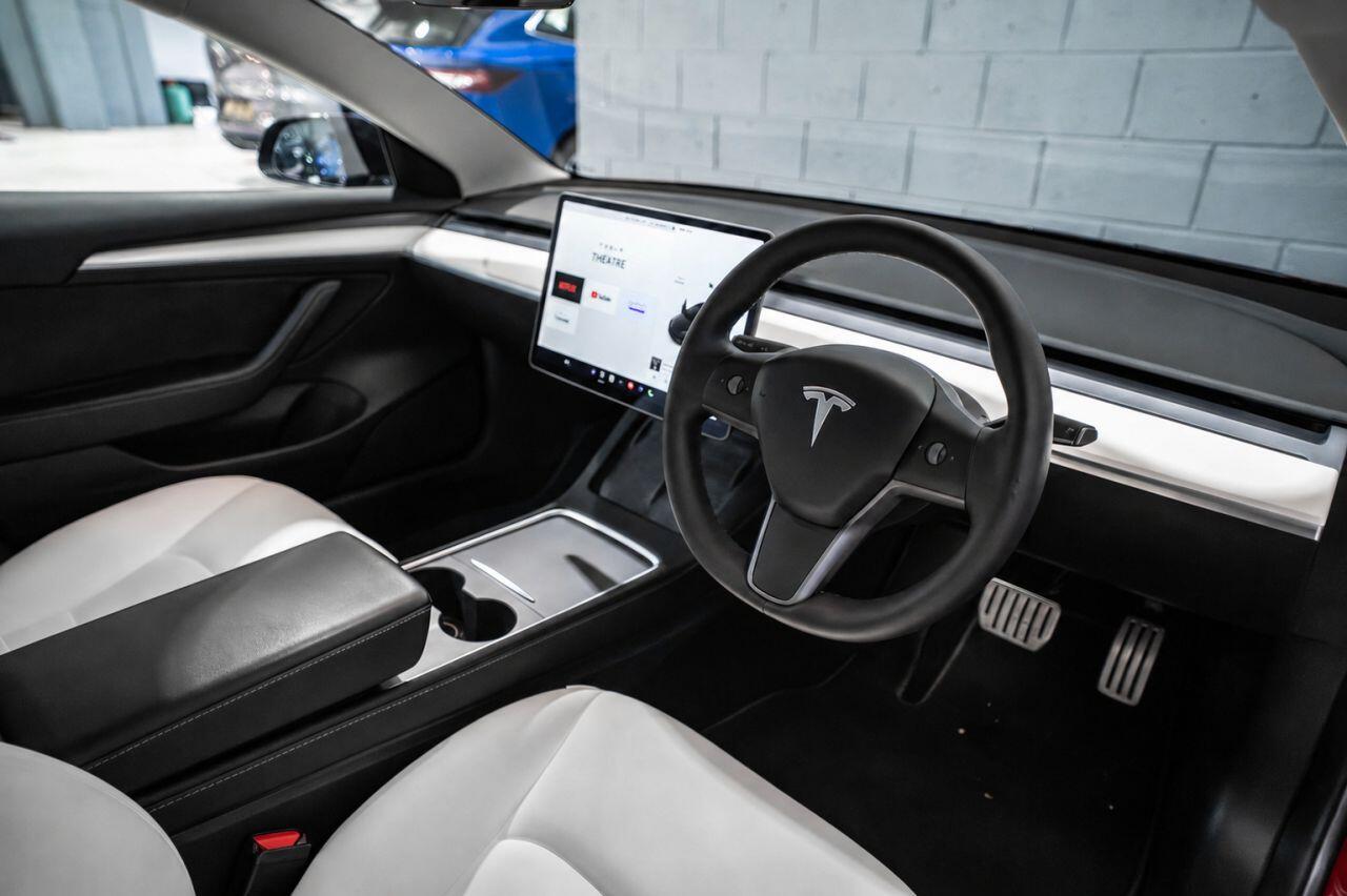 Tesla Model 3 view 3