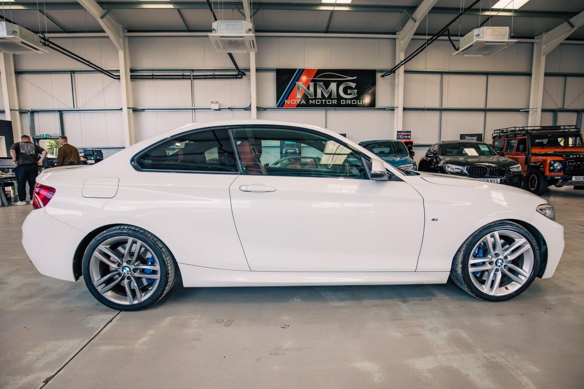 BMW 2 Series view 20