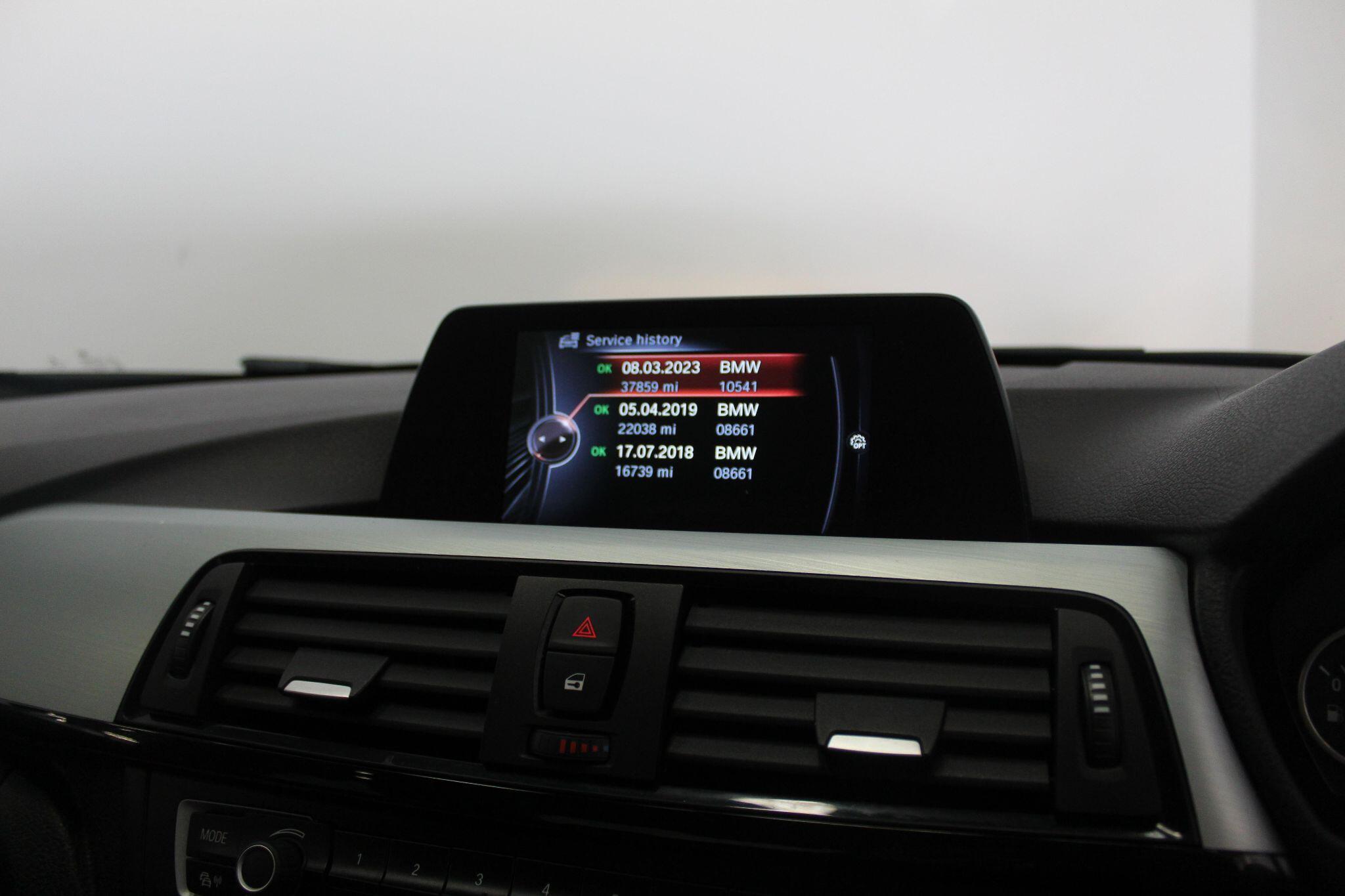 BMW 3 Series view 38