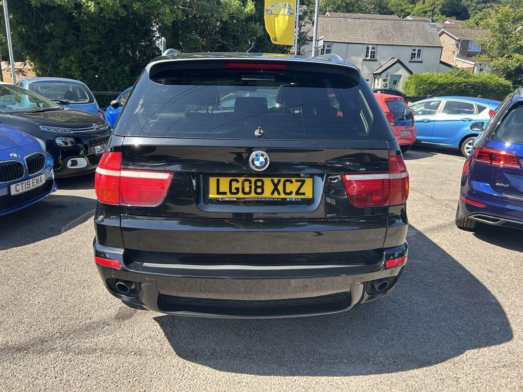 BMW X5 view 3