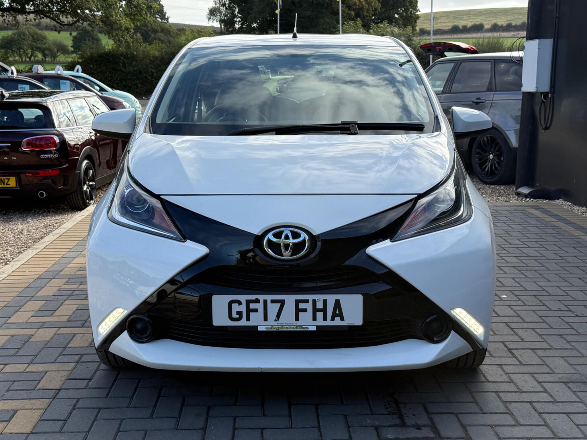 Toyota Aygo view 10