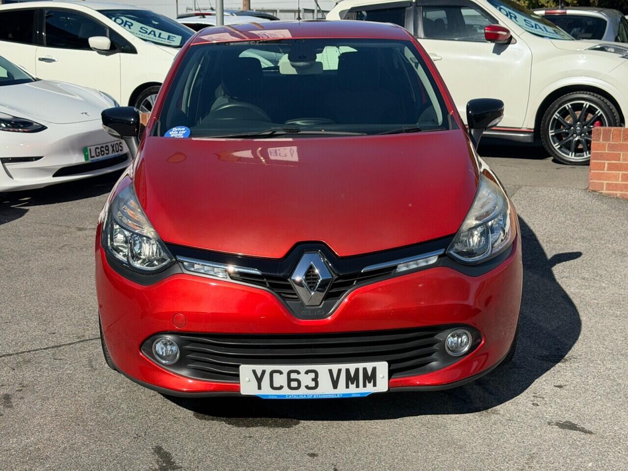 Renault Clio view 2