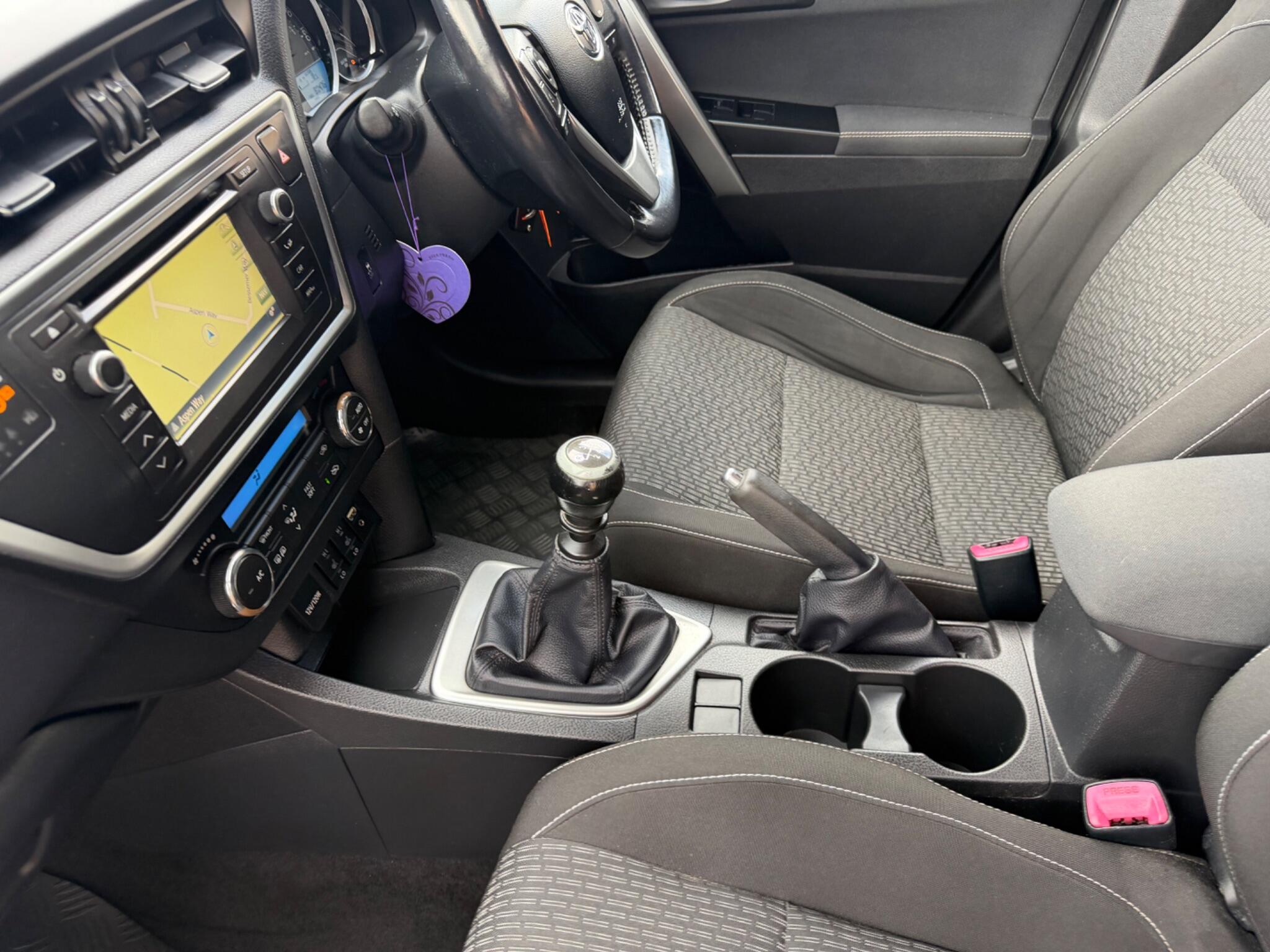 Toyota Auris view 57