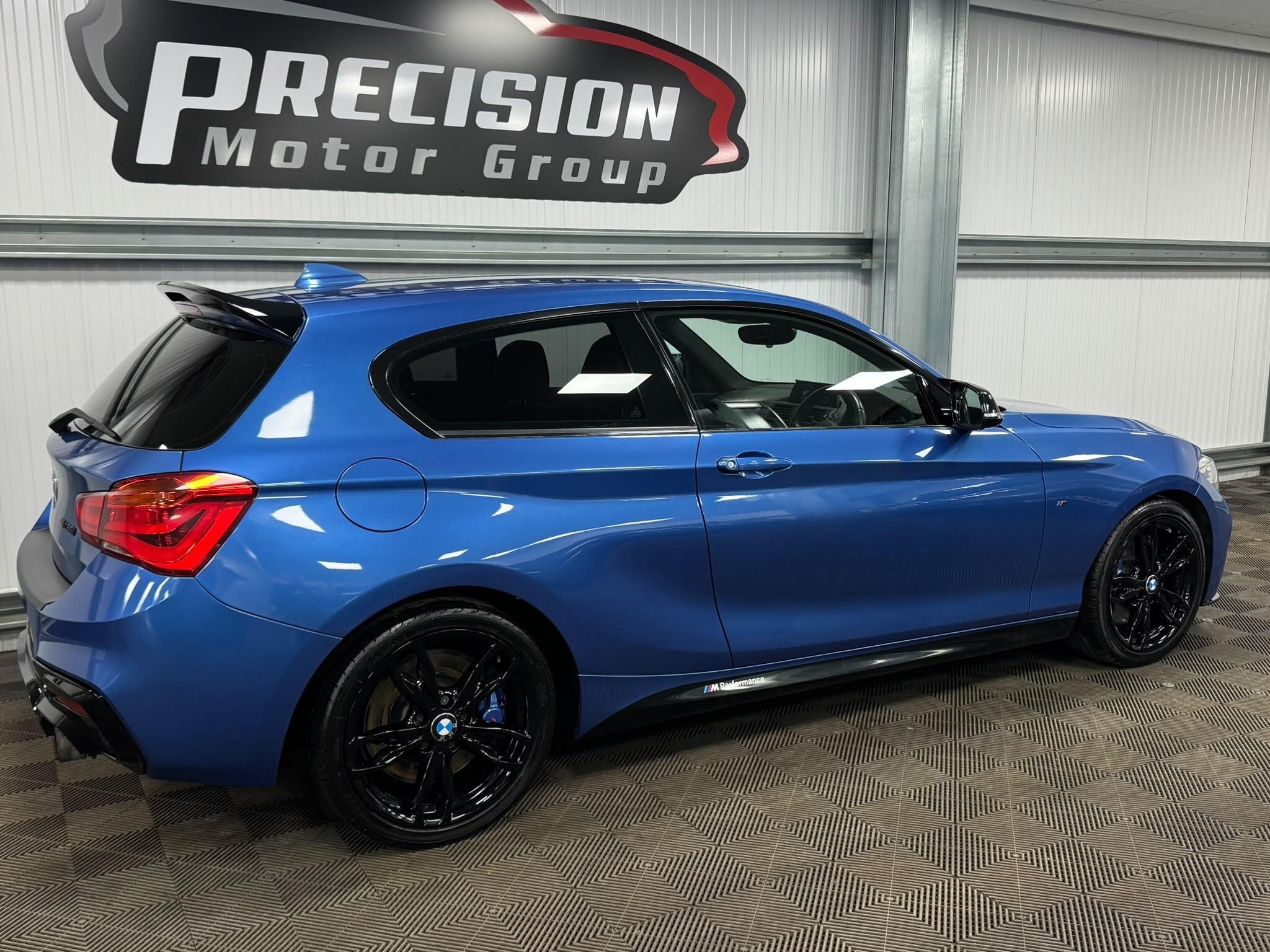 BMW 1 Series view 8