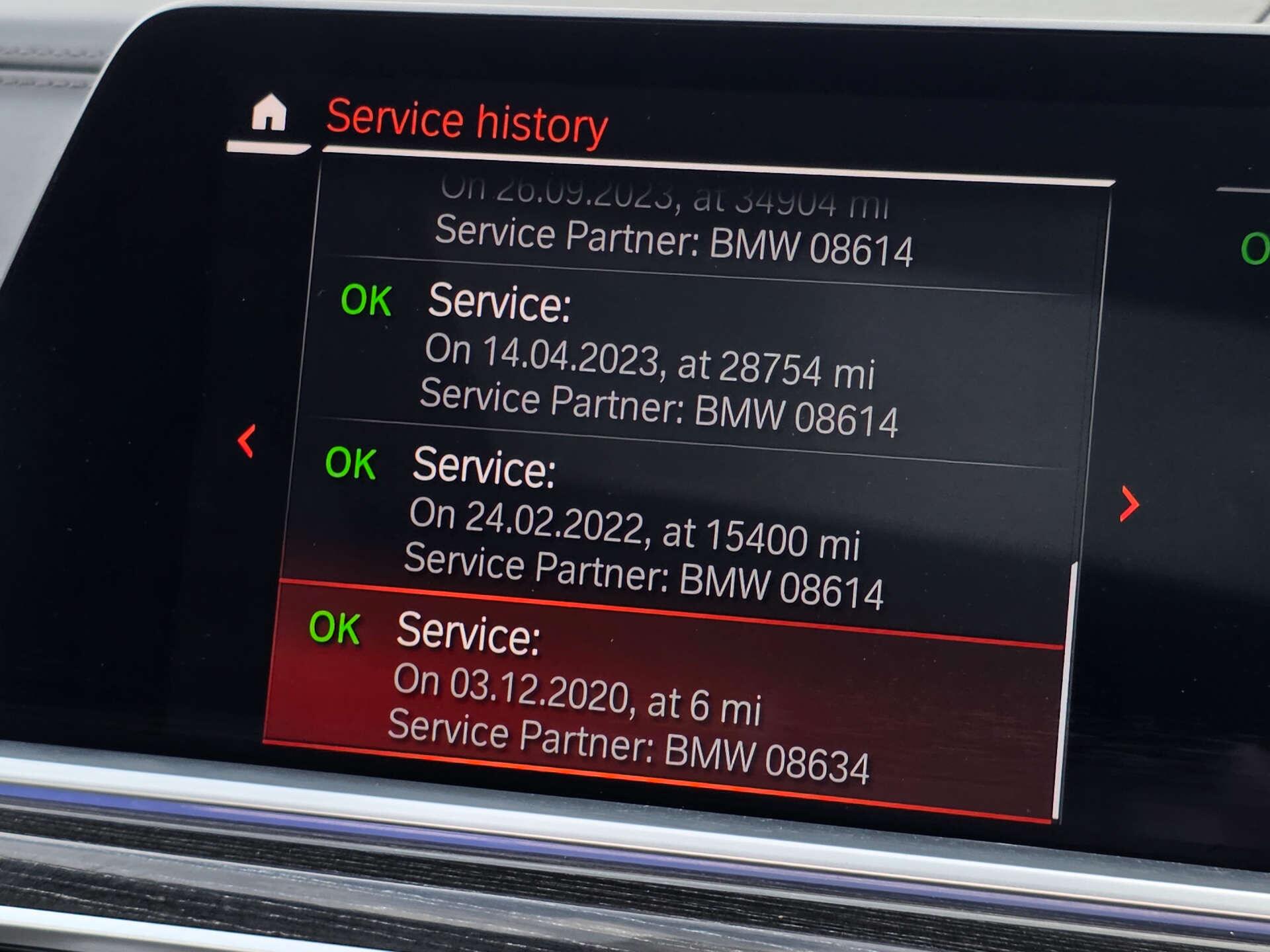 BMW X7 view 49