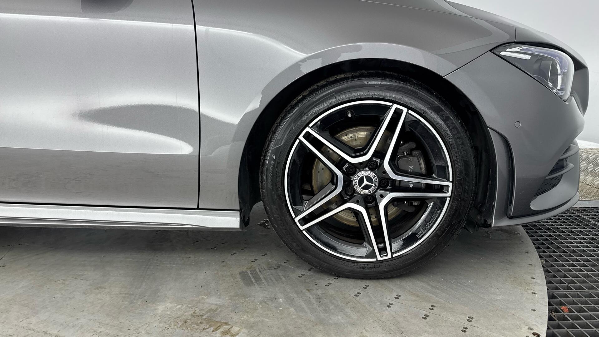 Mercedes-Benz Cla view 21