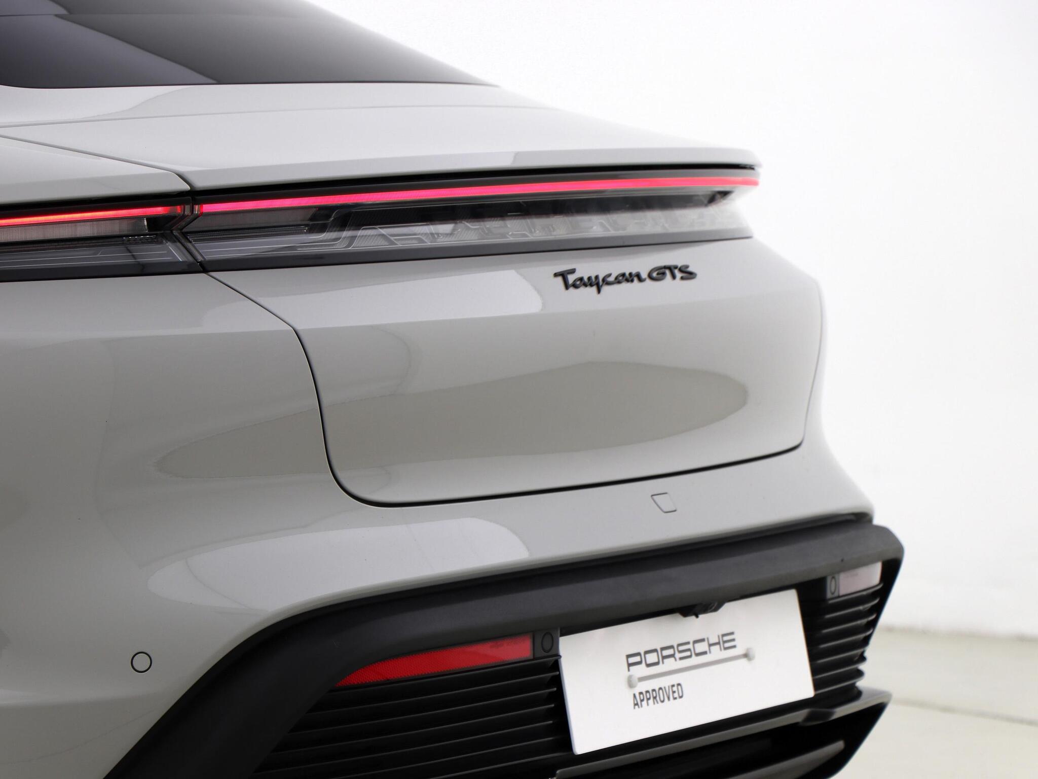 Porsche Taycan view 23