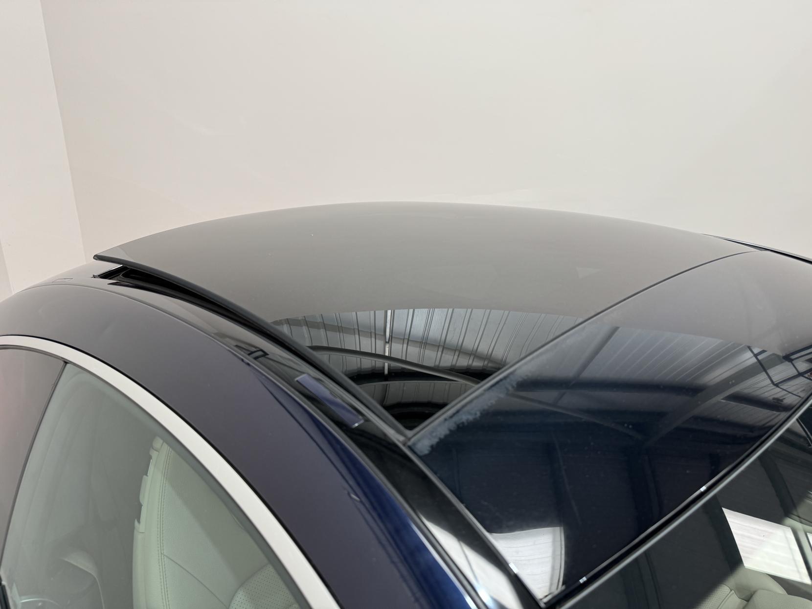 Mercedes-Benz C Class view 2