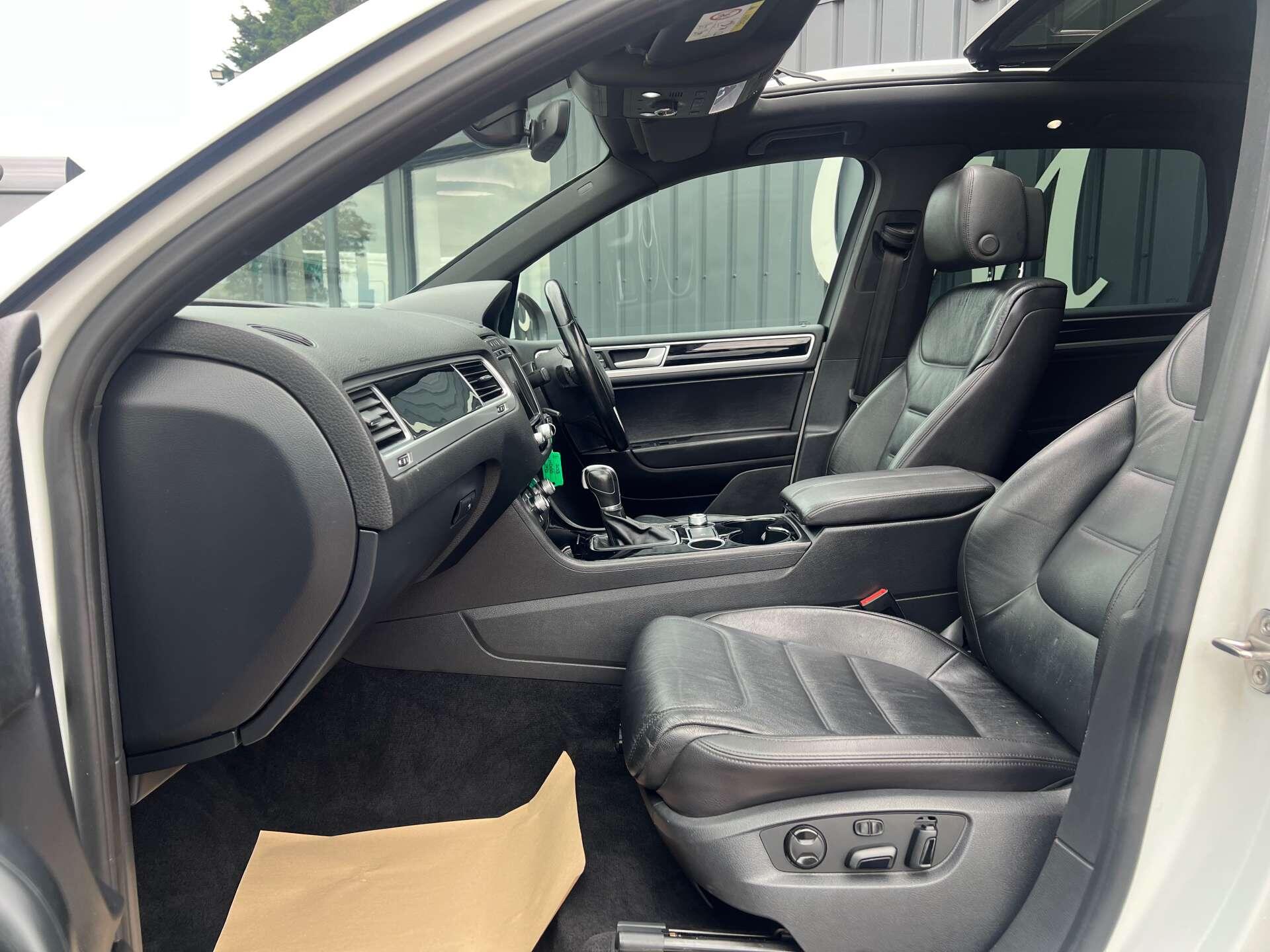 Volkswagen Touareg view 37